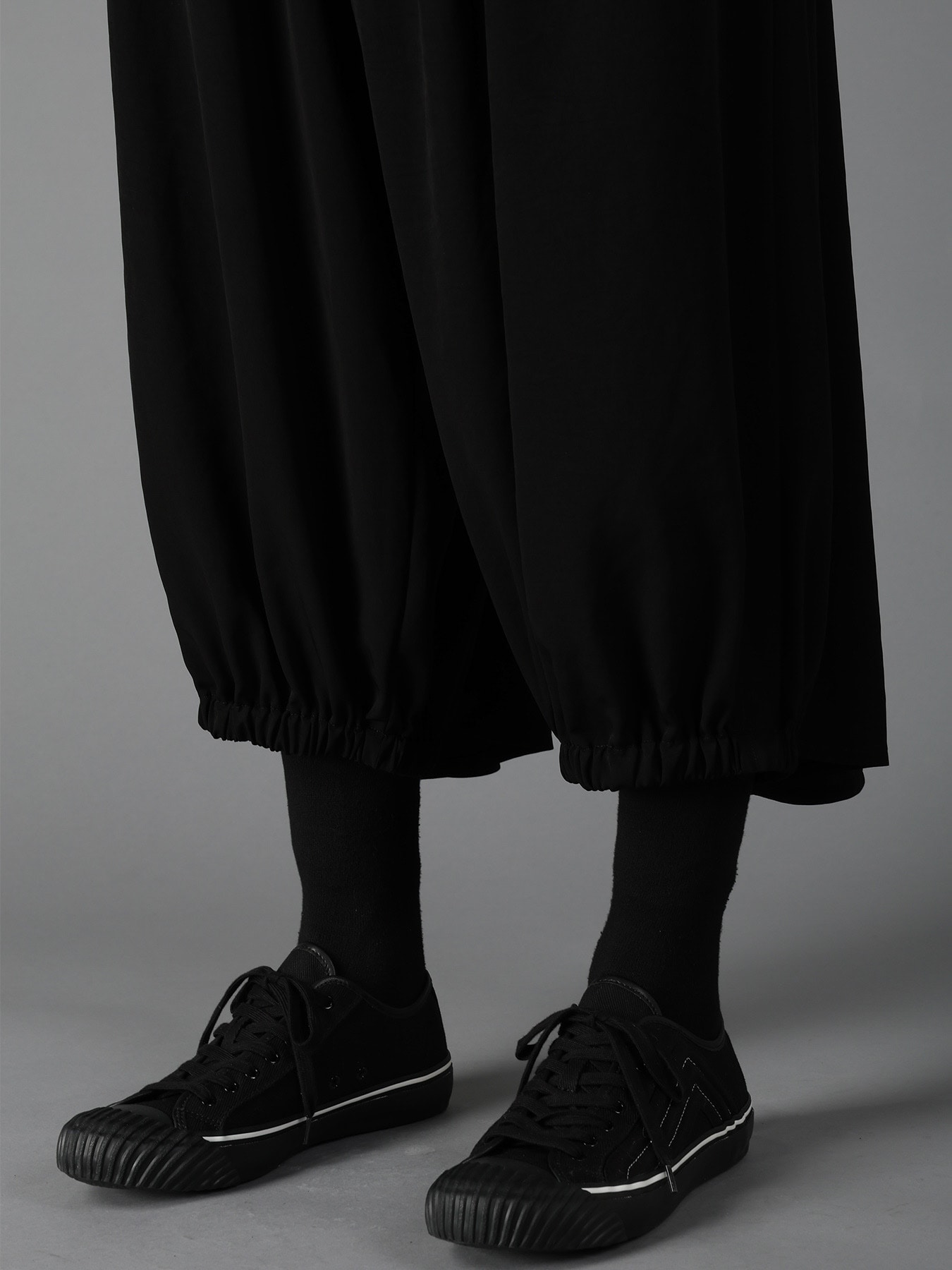 CREPE de CHINE BALLOON CROW PANTS