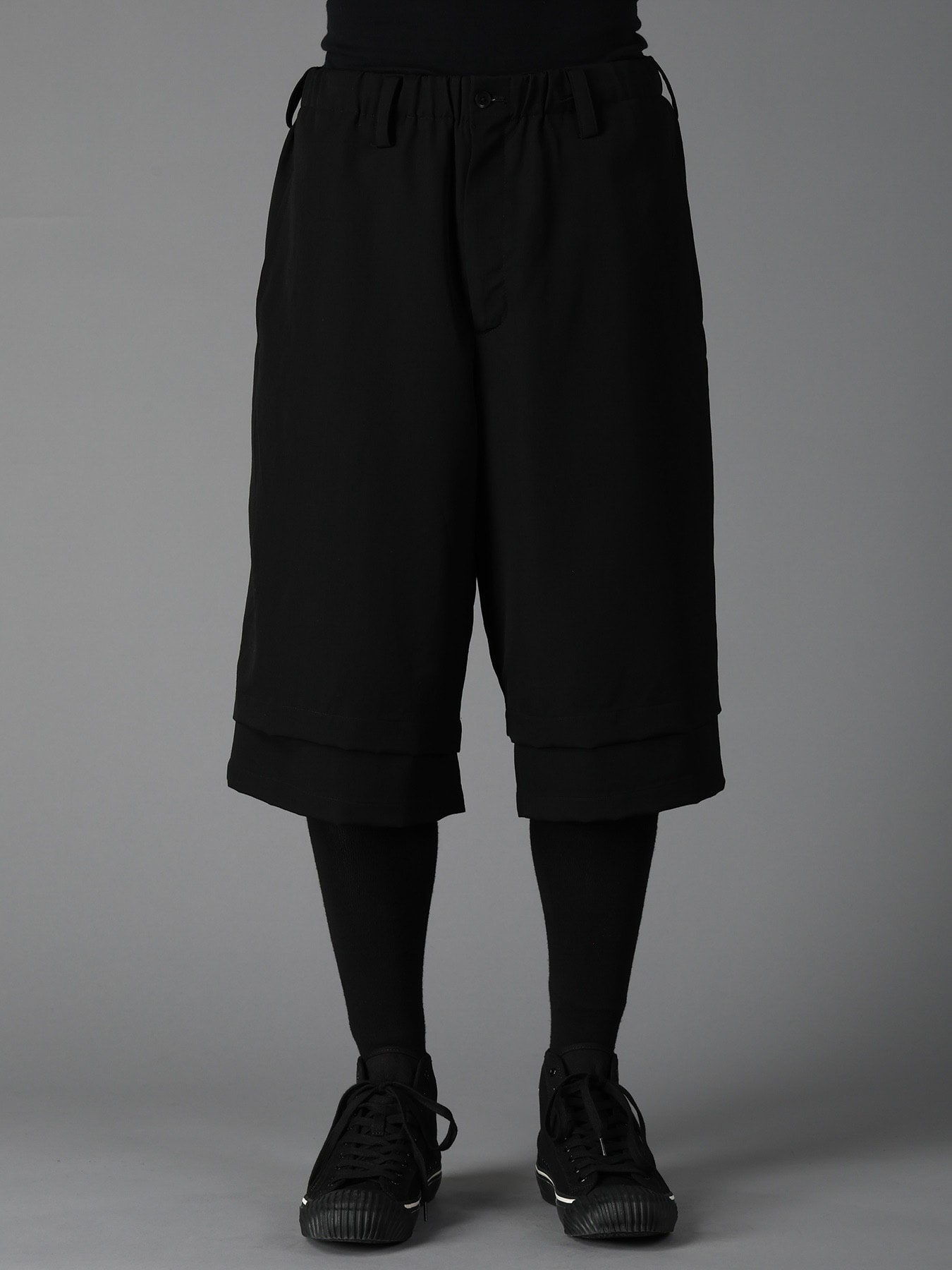 WOOL GABARDINE DOUBLE LAYER HALF PANTS