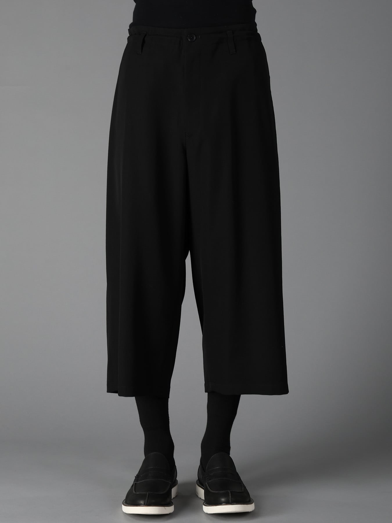 WOOL GABARDINE CROPPED PANTS