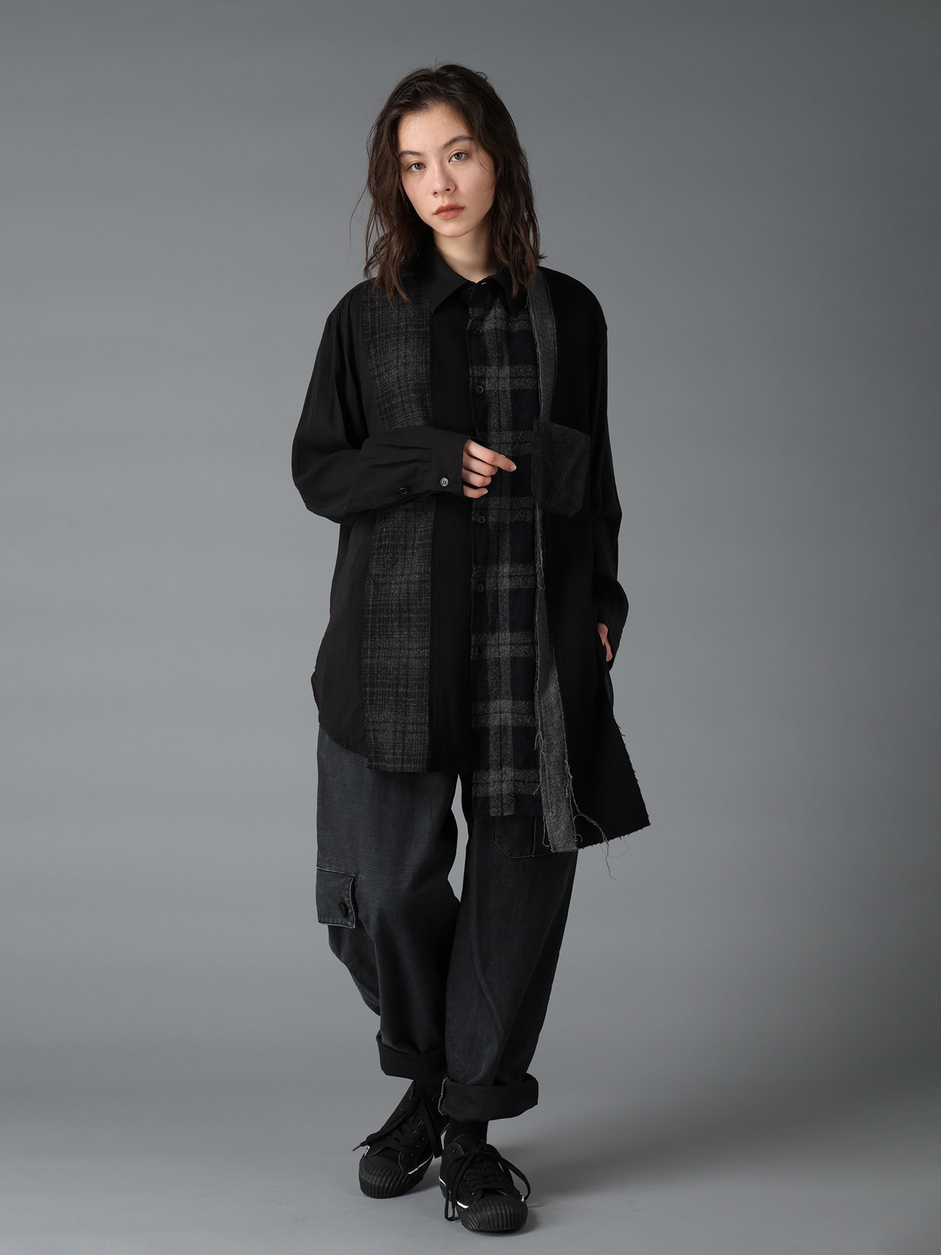 SULFUR DYED BACK SATIN POCKET SLIM PANTS
