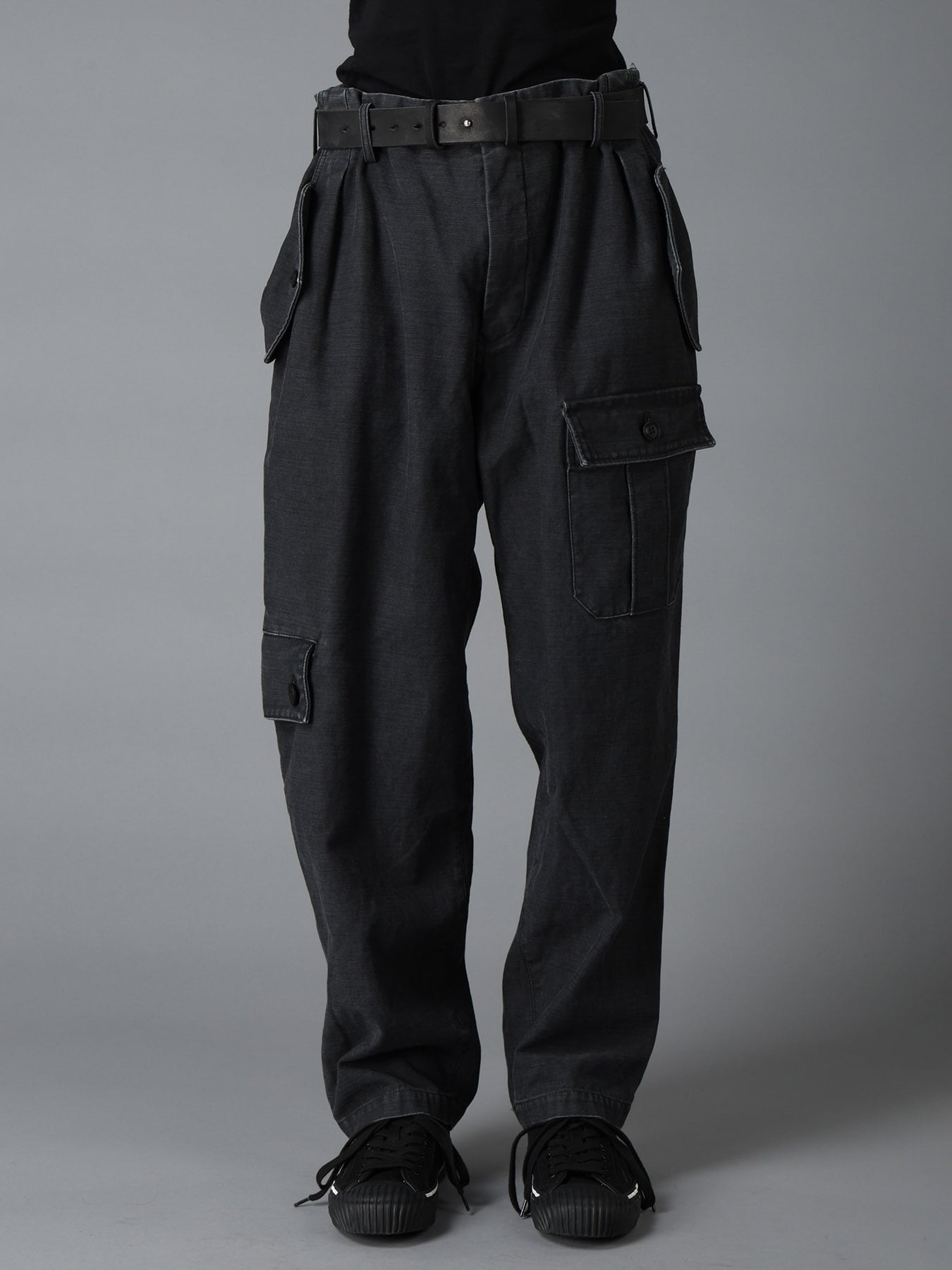 SULFUR DYED BACK SATIN POCKET SLIM PANTS