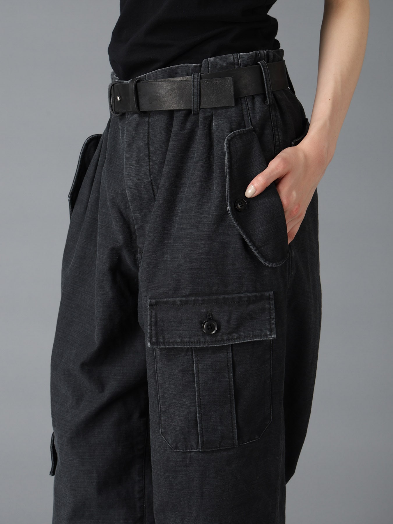 SULFUR DYED BACK SATIN POCKET SLIM PANTS