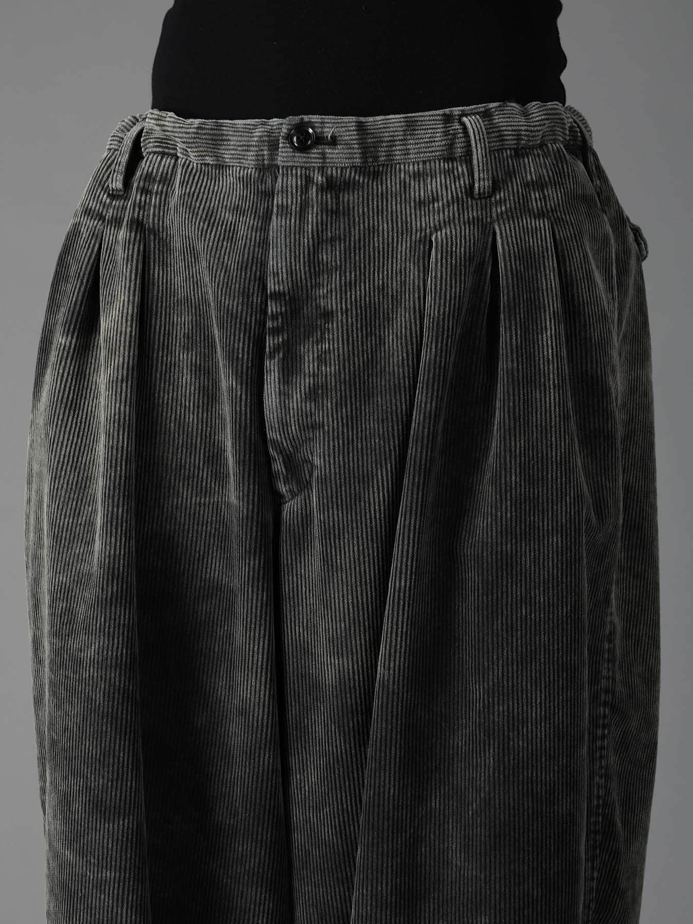 SULFUR-DYED CORDUROY CHEMICAL-BLEACH 12-TUCK PANTS