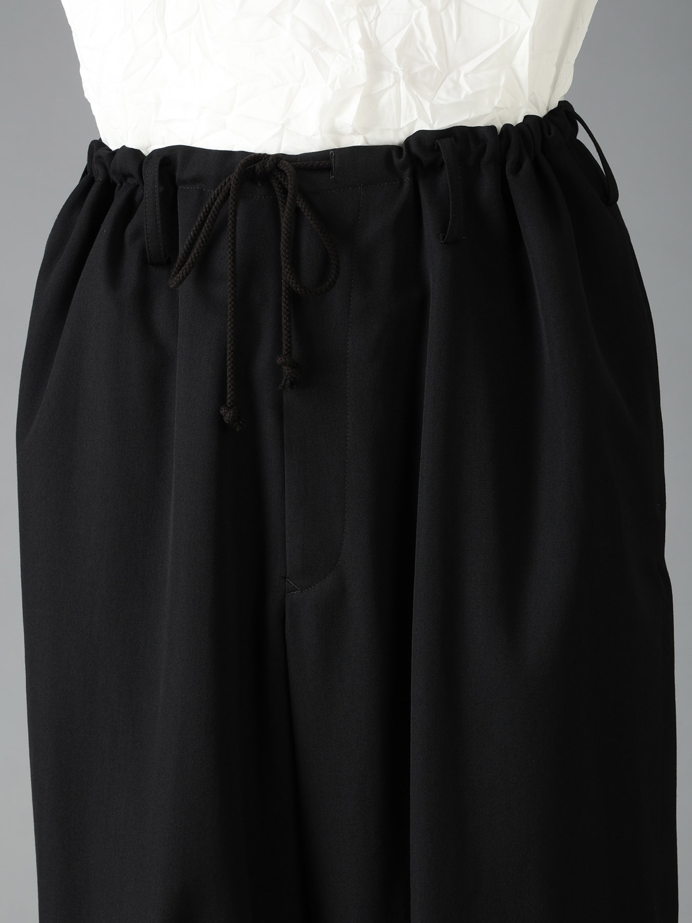 WOOL GABARDINE APPLIQUE DRAWSTRING PANTS
