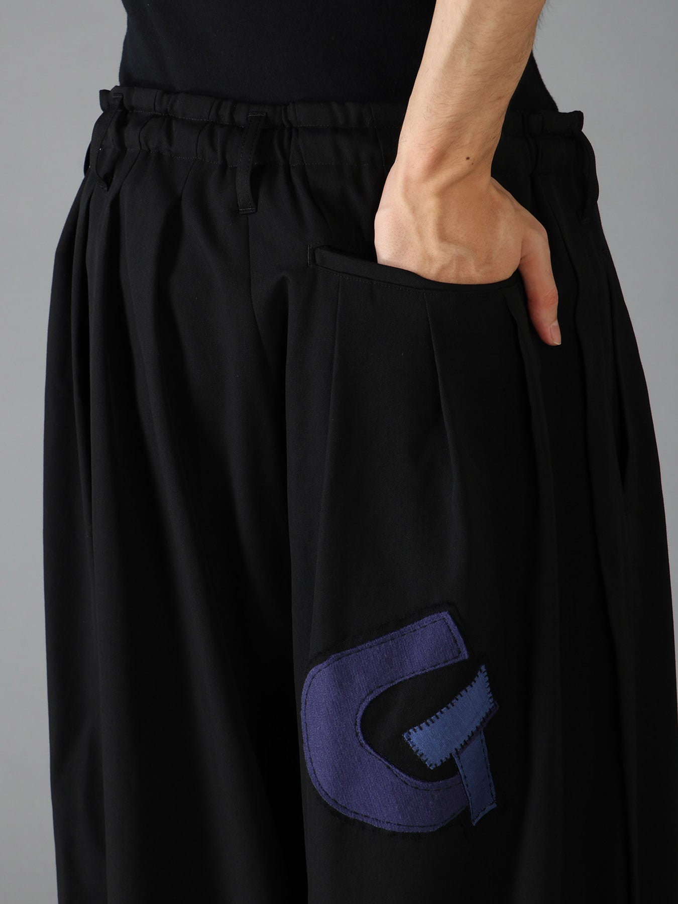 WOOL GABARDINE APPLIQUE BALLOON PANTS