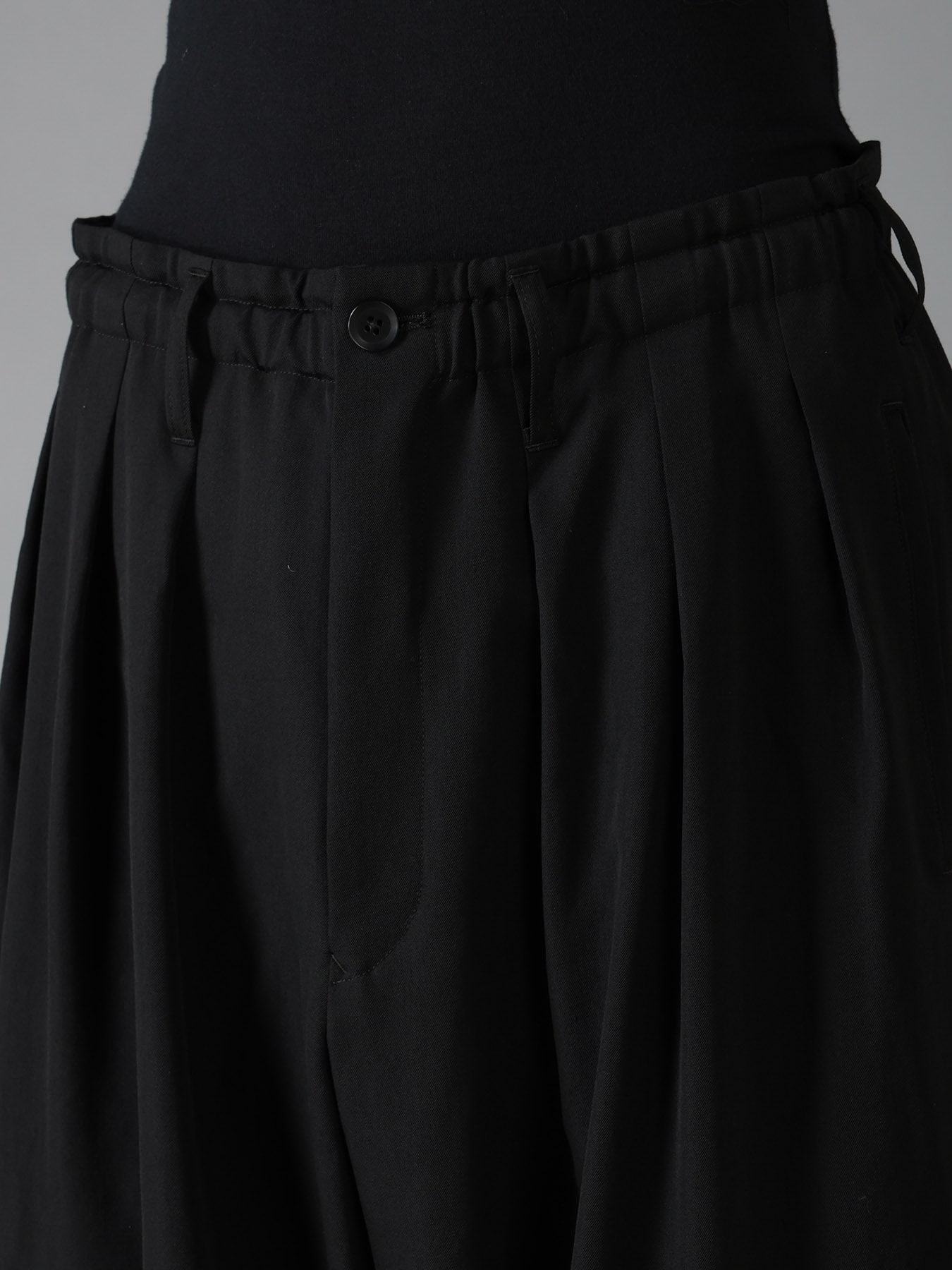 WOOL GABARDINE APPLIQUE BALLOON PANTS