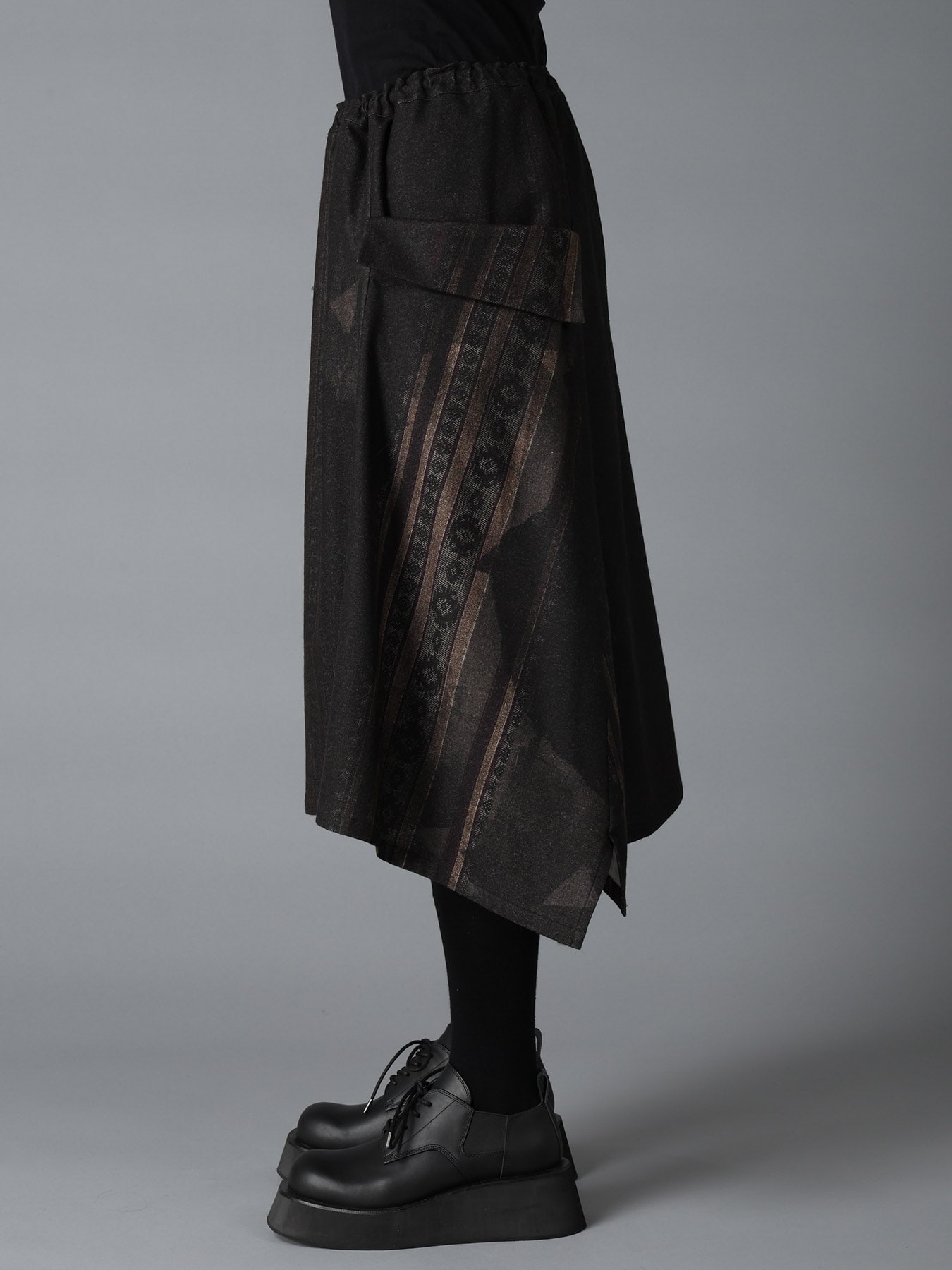 WOOL NYLON FLANNEL GREY STRIPE LEFT DROP SKIRT