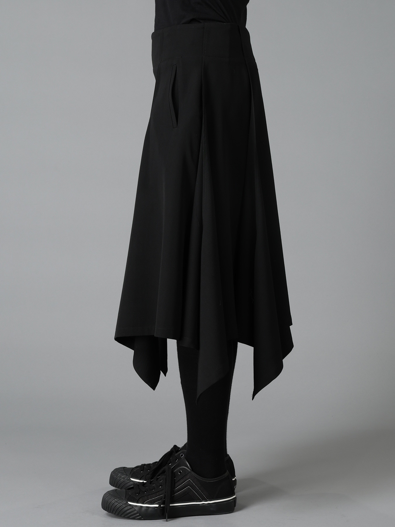 WOOL GABARDINE WRAP SKIRT