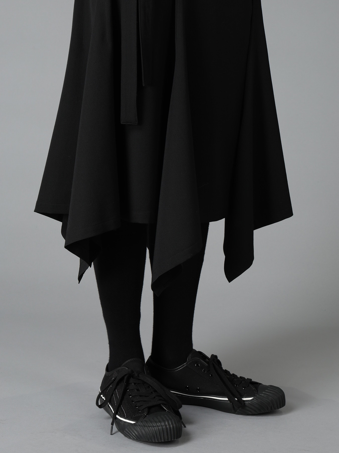 WOOL GABARDINE WRAP SKIRT