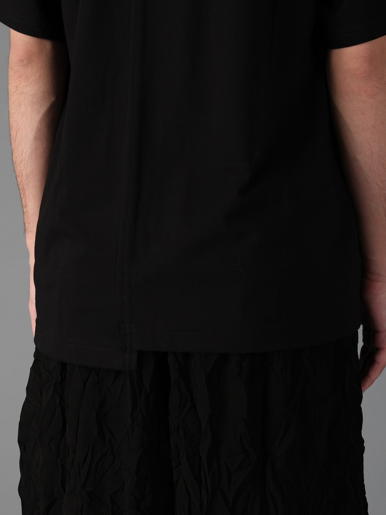COTTON JERSEY CUT-OFF SHORT SLEEVED T