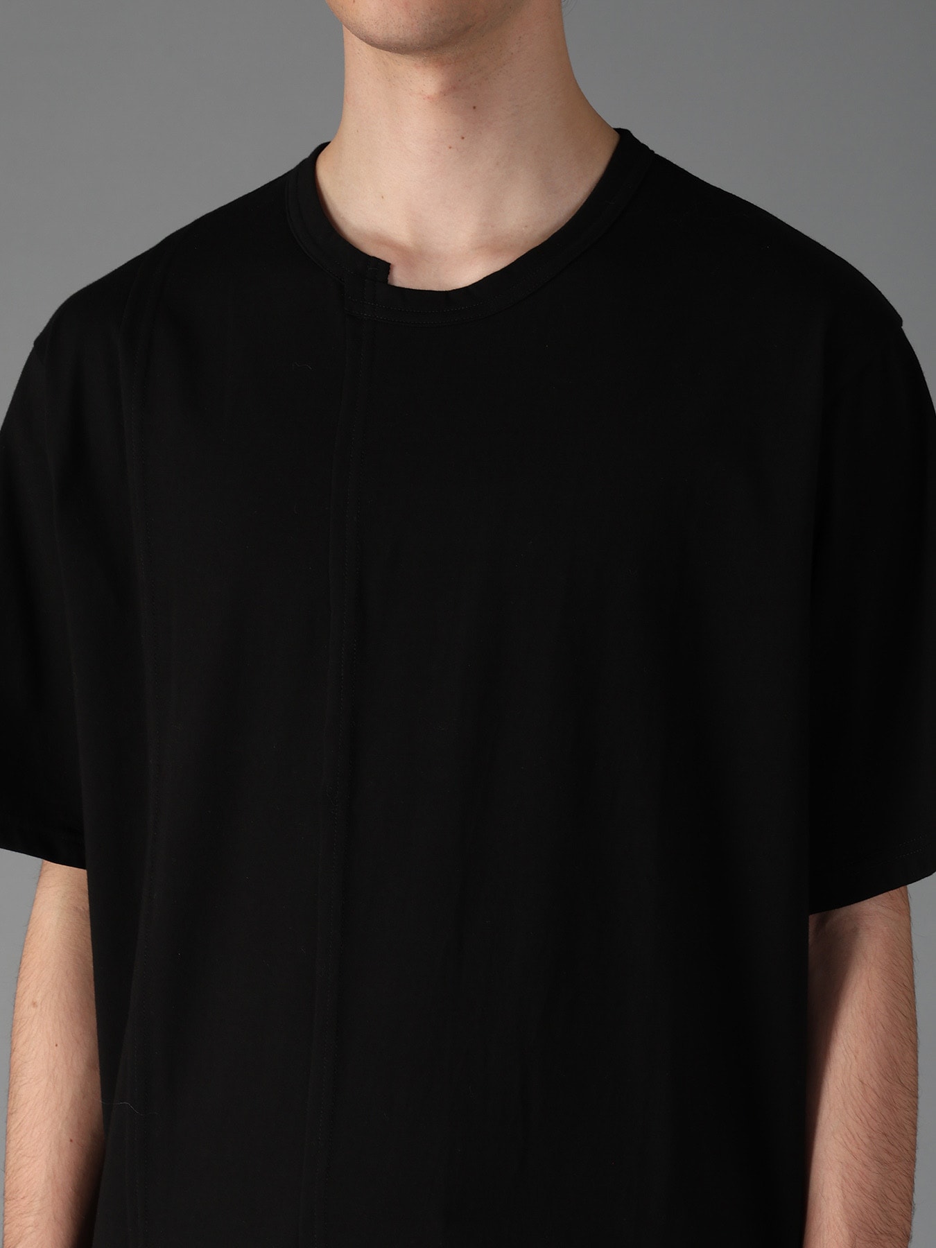 COTTON JERSEY CUT-OFF SHORT SLEEVED T