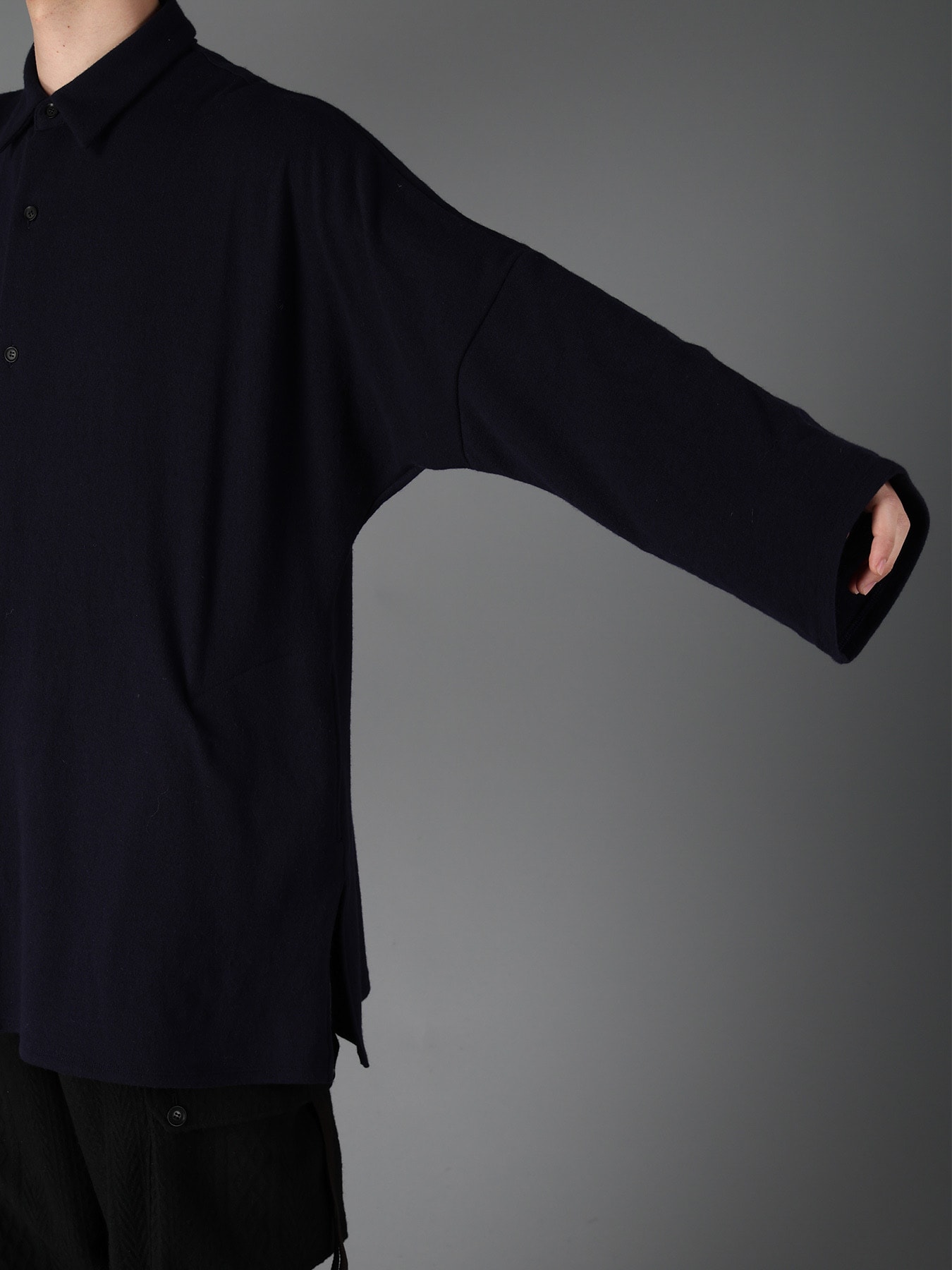 AIRY FEATHERY DOLMAN SLEEVE T-SHIRT