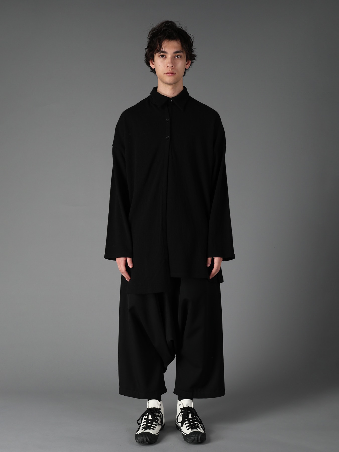 AIRY FEATHERY RIGHT-SIDE DRAPE SHIRT