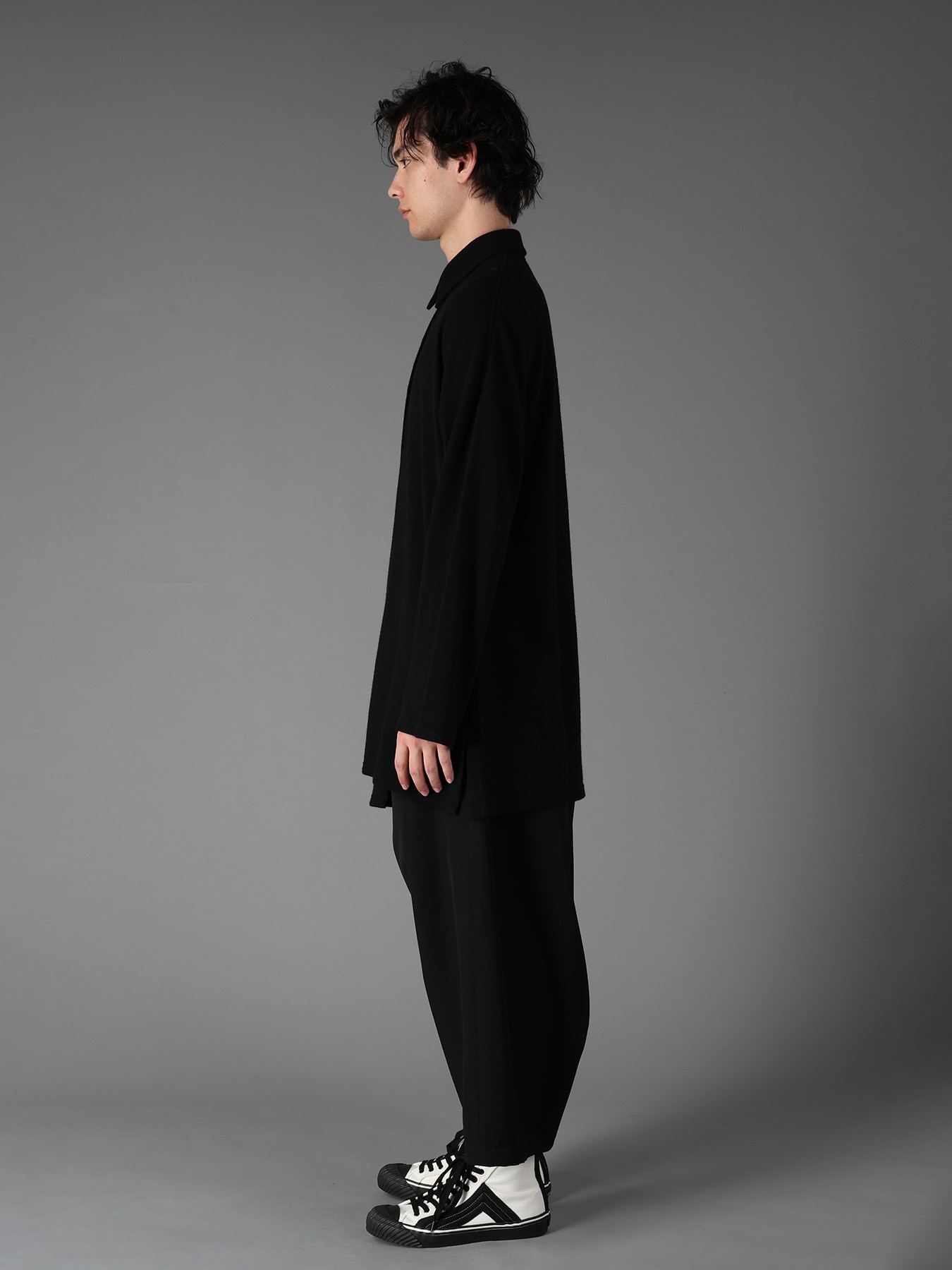 AIRY FEATHERY RIGHT-SIDE DRAPE SHIRT