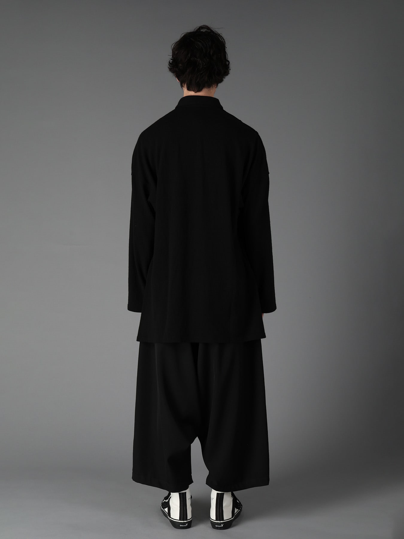 AIRY FEATHERY RIGHT-SIDE DRAPE SHIRT