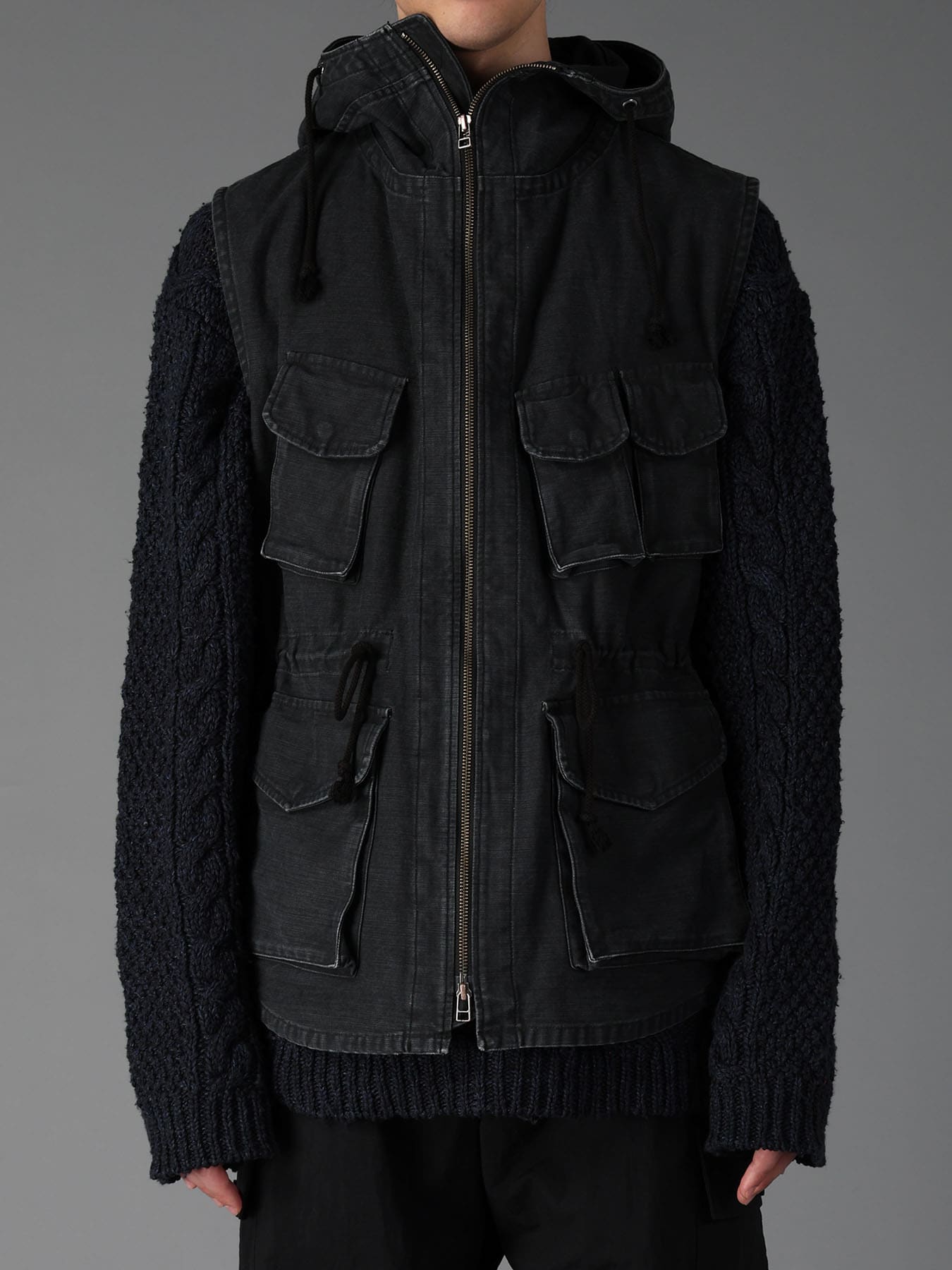 SULFUR DYED BACK SATIN HOODED OUTPOCKET VEST
