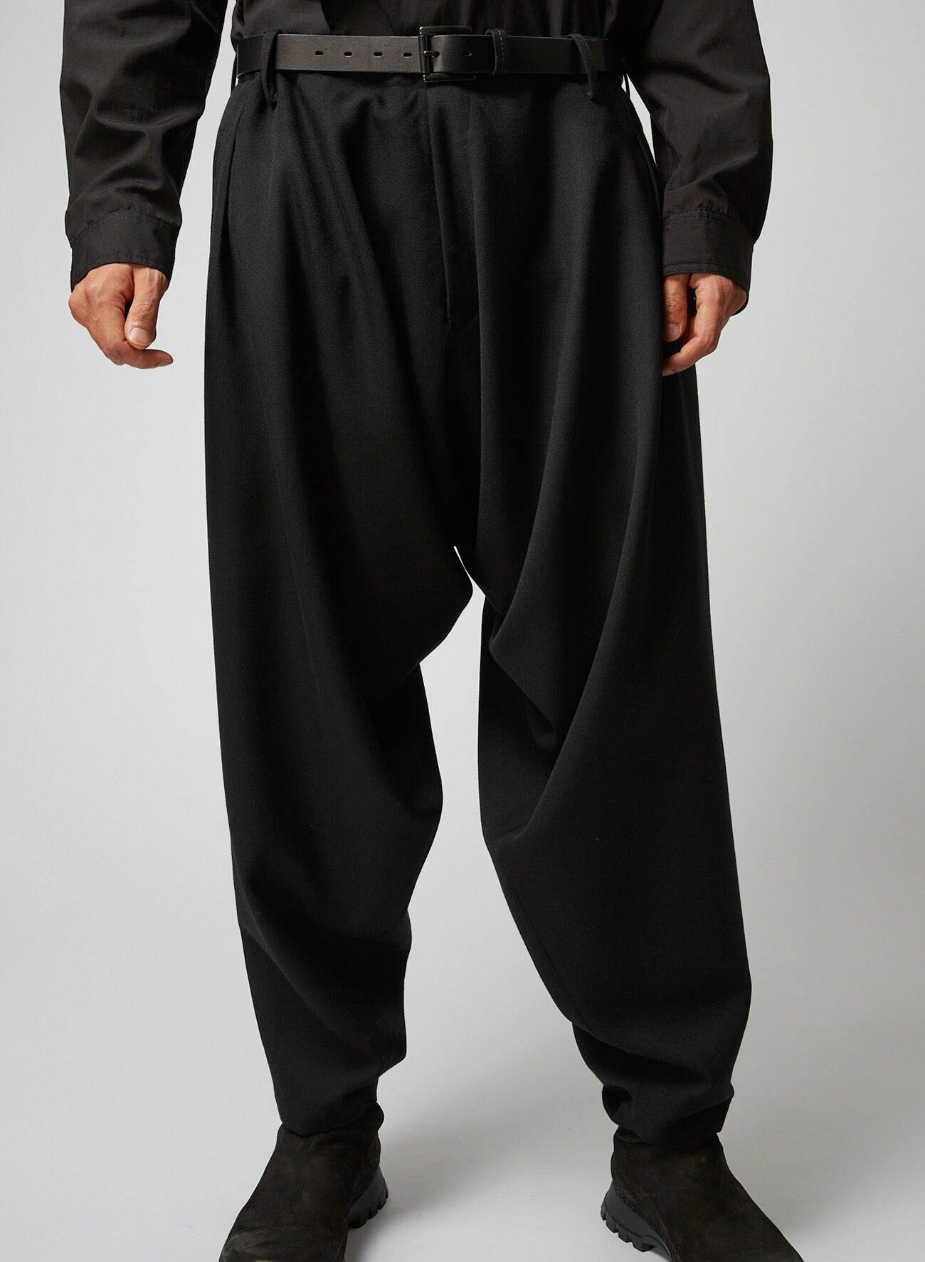 ARMY GABARDINE Y-DRAPED PANTS(XS Black): Yohji Yamamoto POUR HOMME