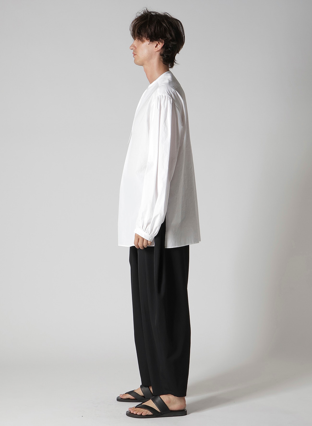 COTTON BROAD GATHER SLEEVE STAND BLOUSE