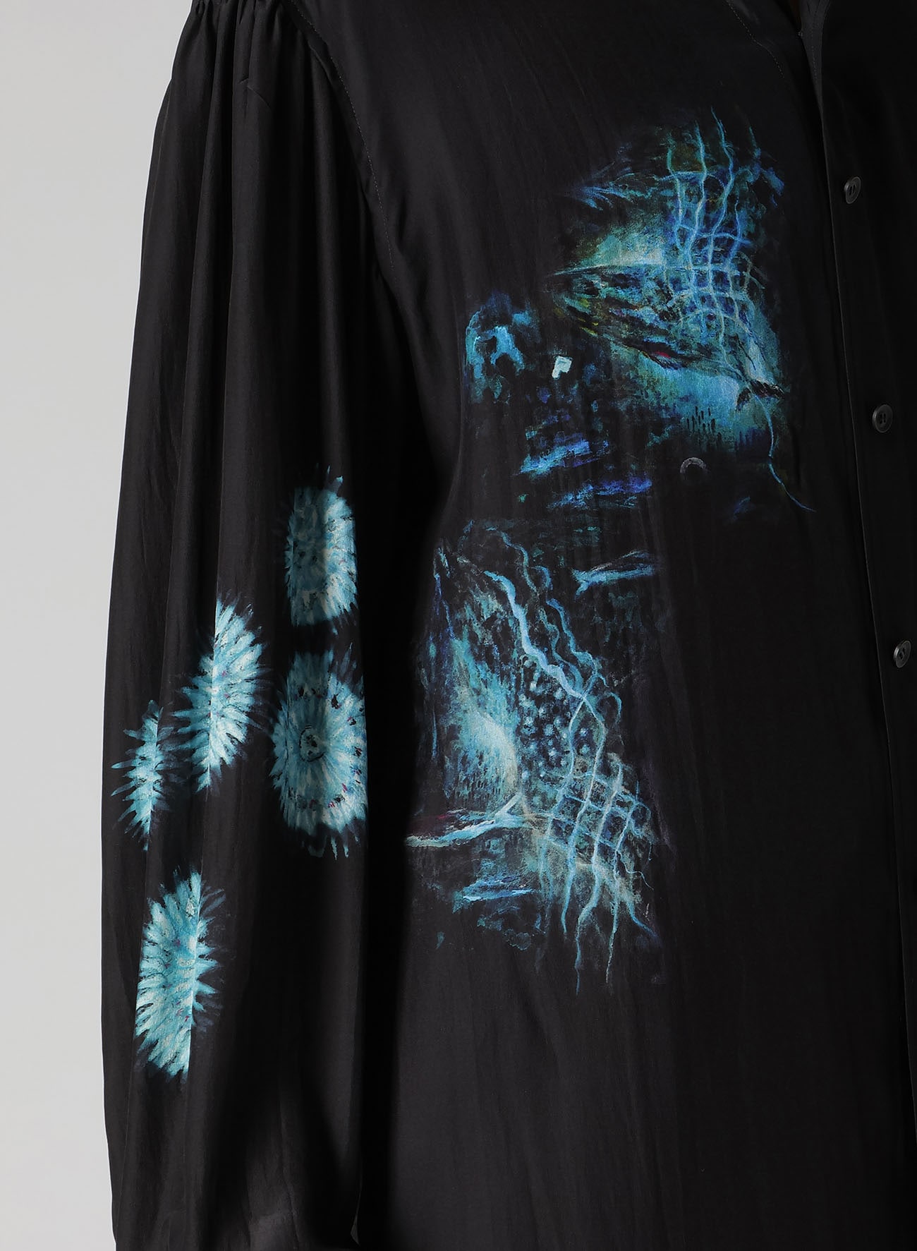 SEA MOTIF PRINTED SCARF COLLAR BLOUSE