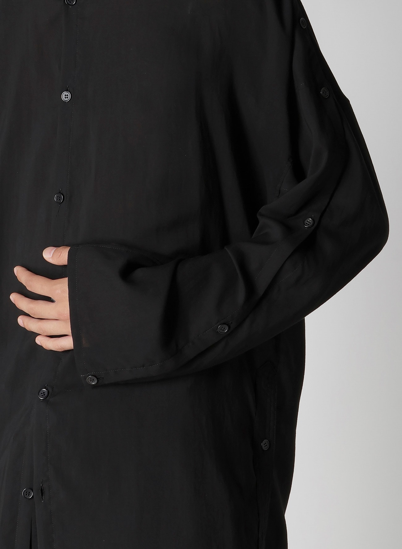 CELLULOSE LAWN COLLARLESS BLOUSE