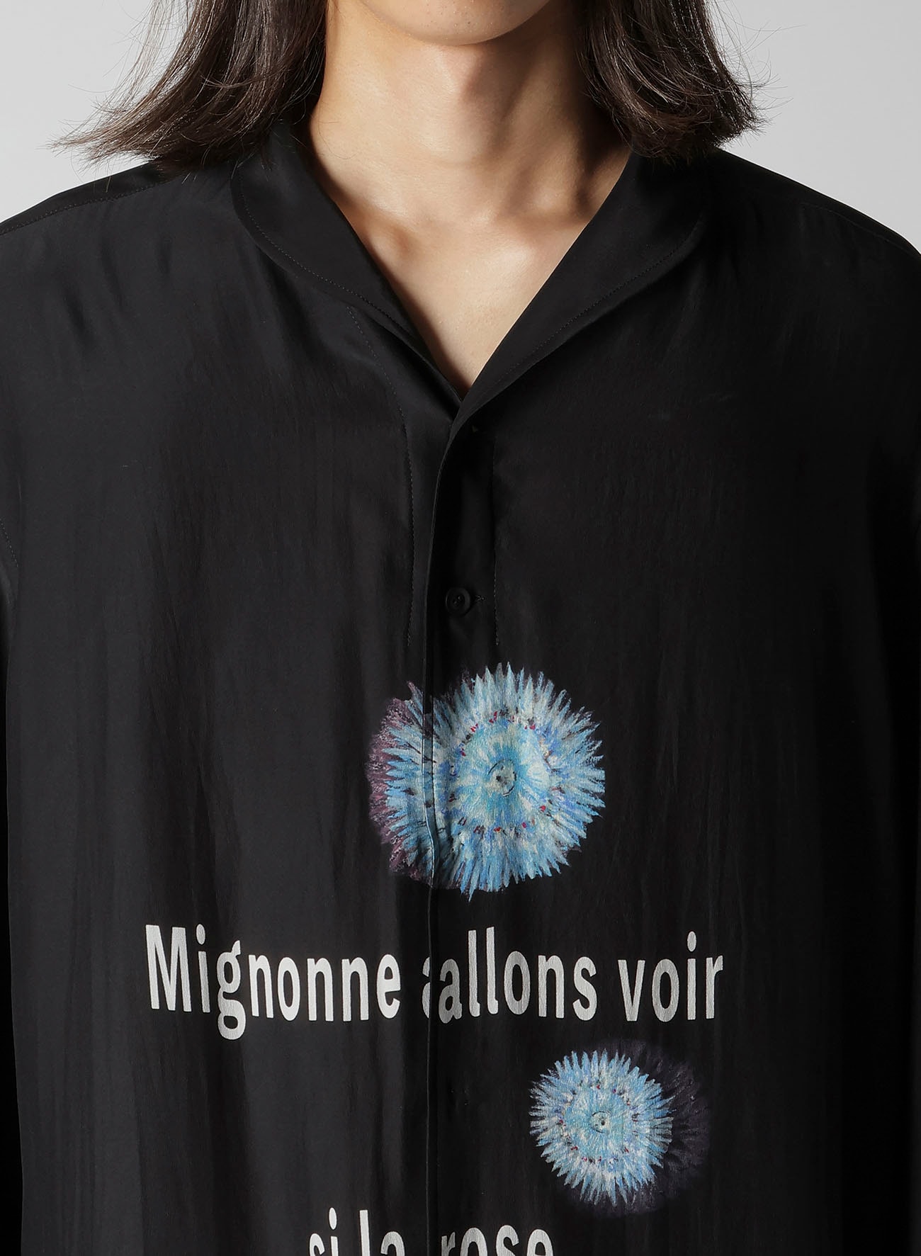 SEA MOTIF SCARF COLLAR BLOUSE