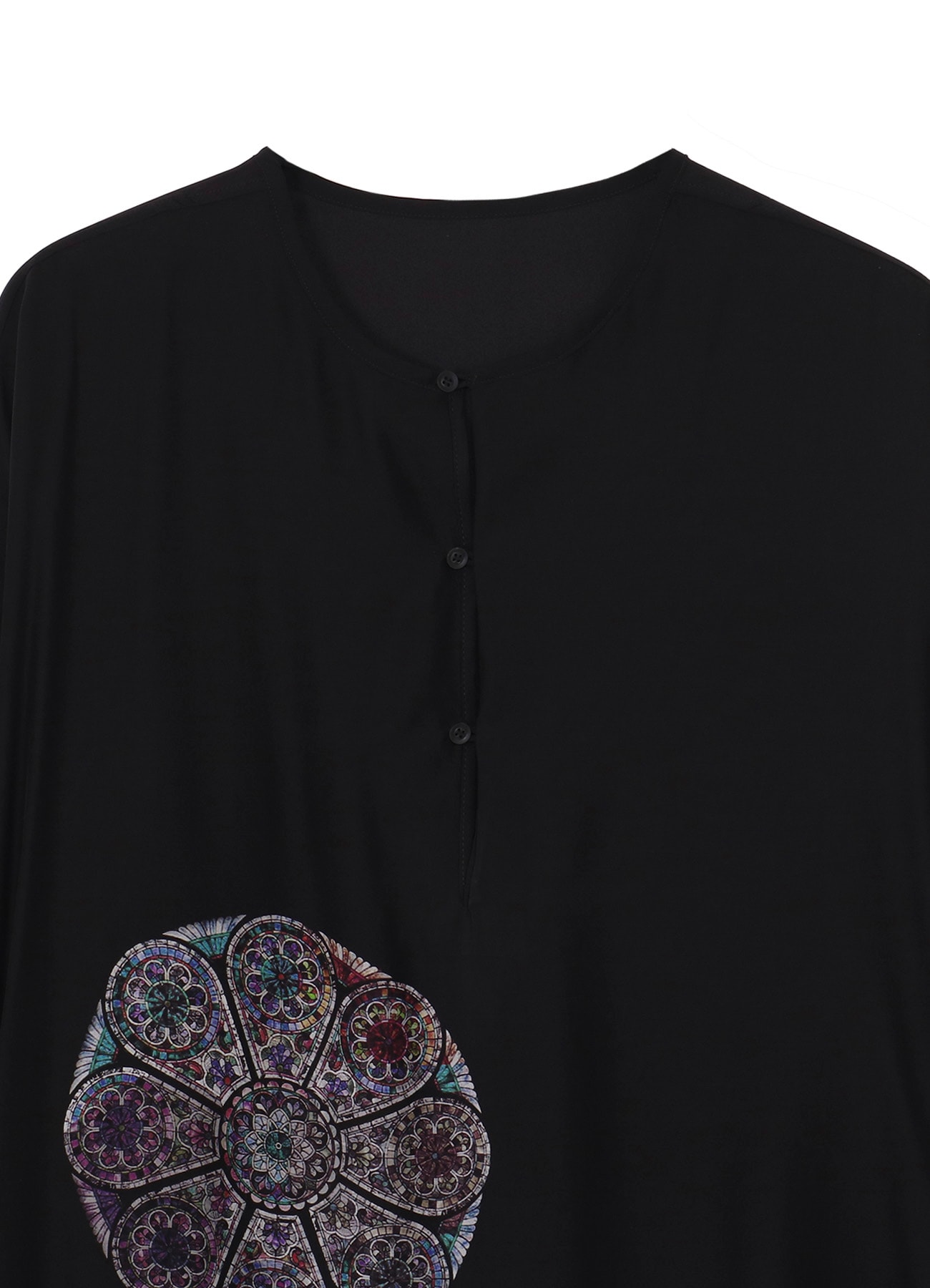 STAINED GLASS GUESSETED SHORT SLEEVE BLOUSE