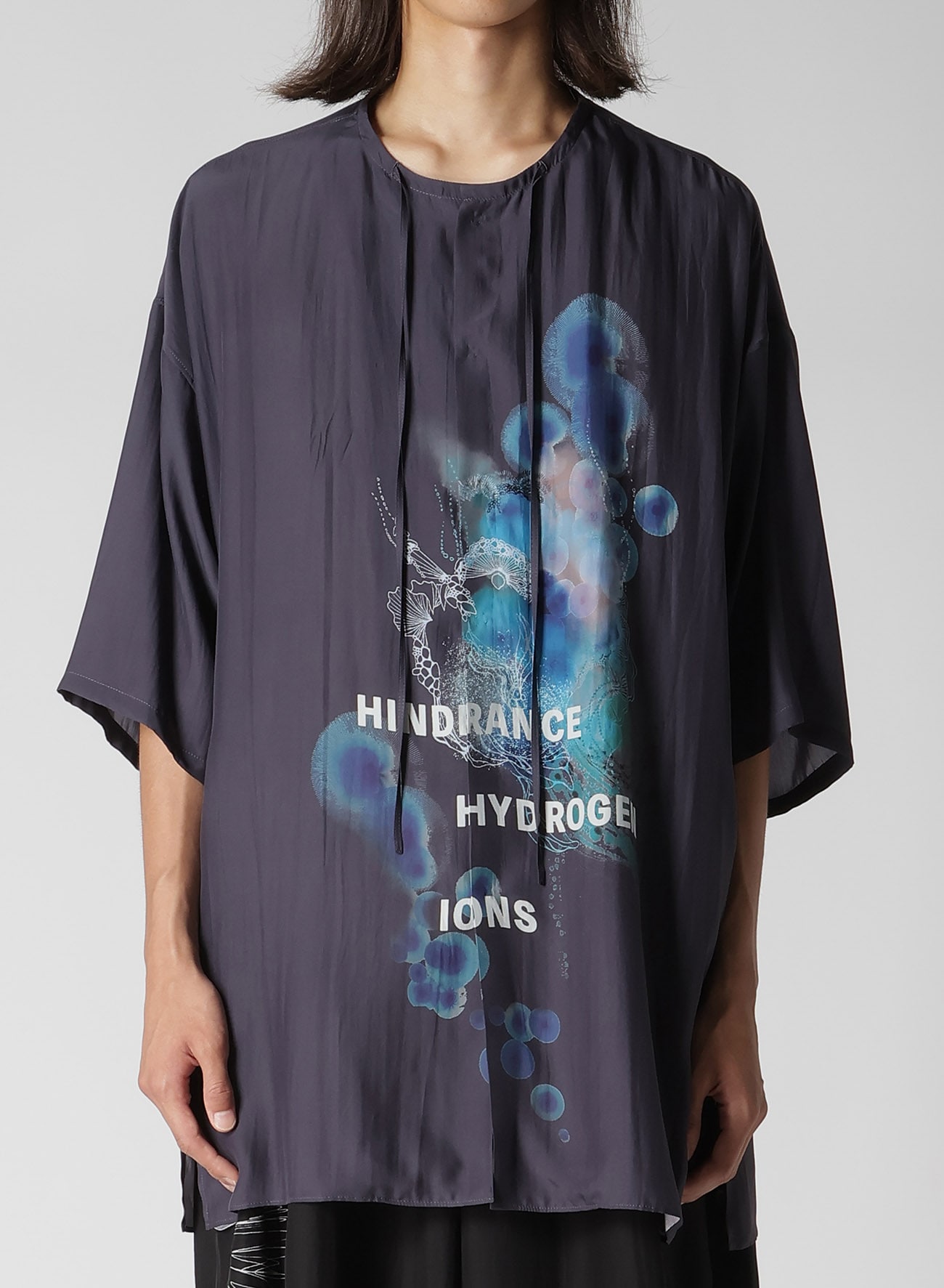 CORAL WATERCOLOR GUESSETED SHORT SLEEVE BLOUSE