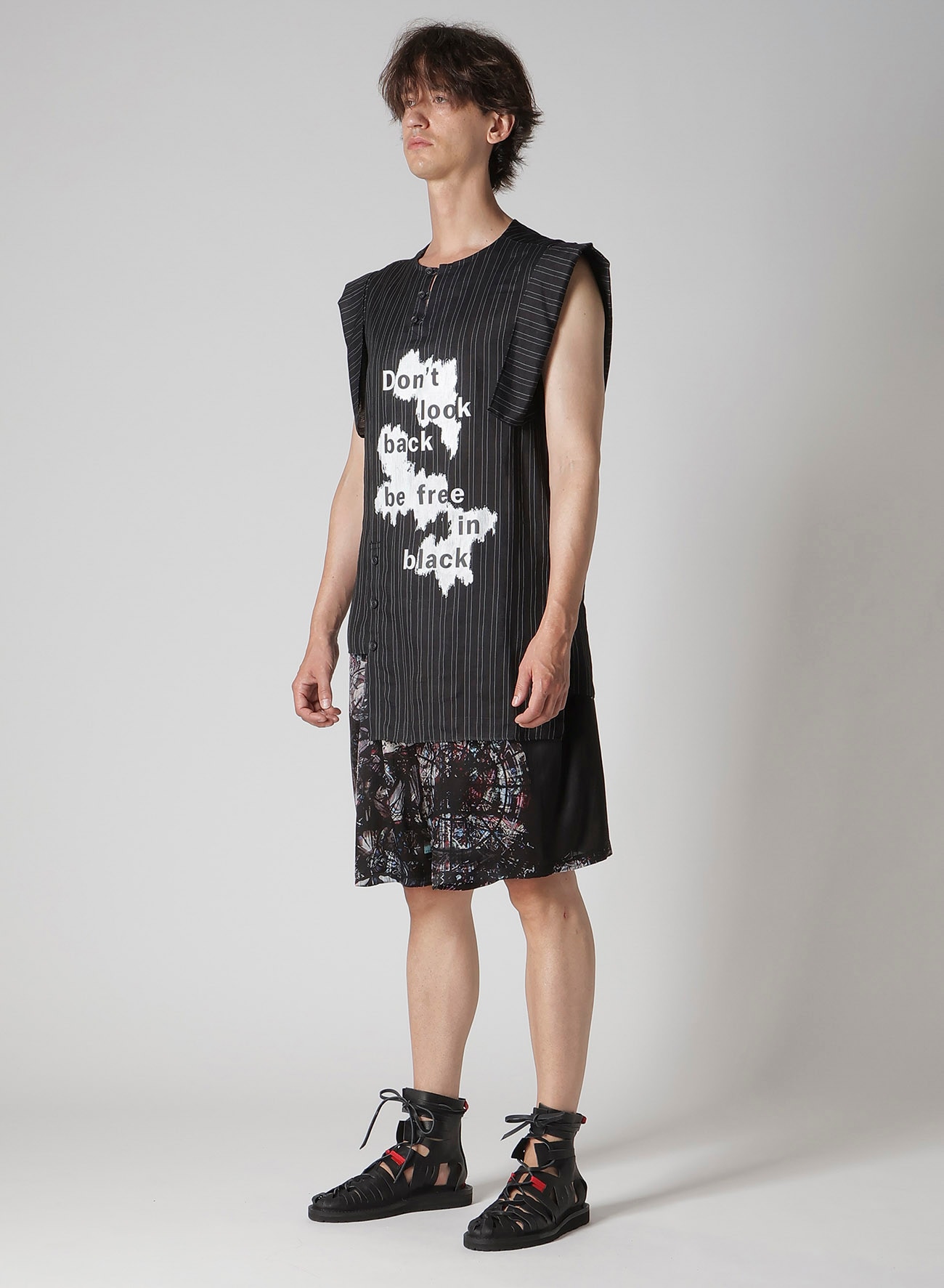 MESSAGE PRINTED ST SLEEVE PLACKET BLOUSE