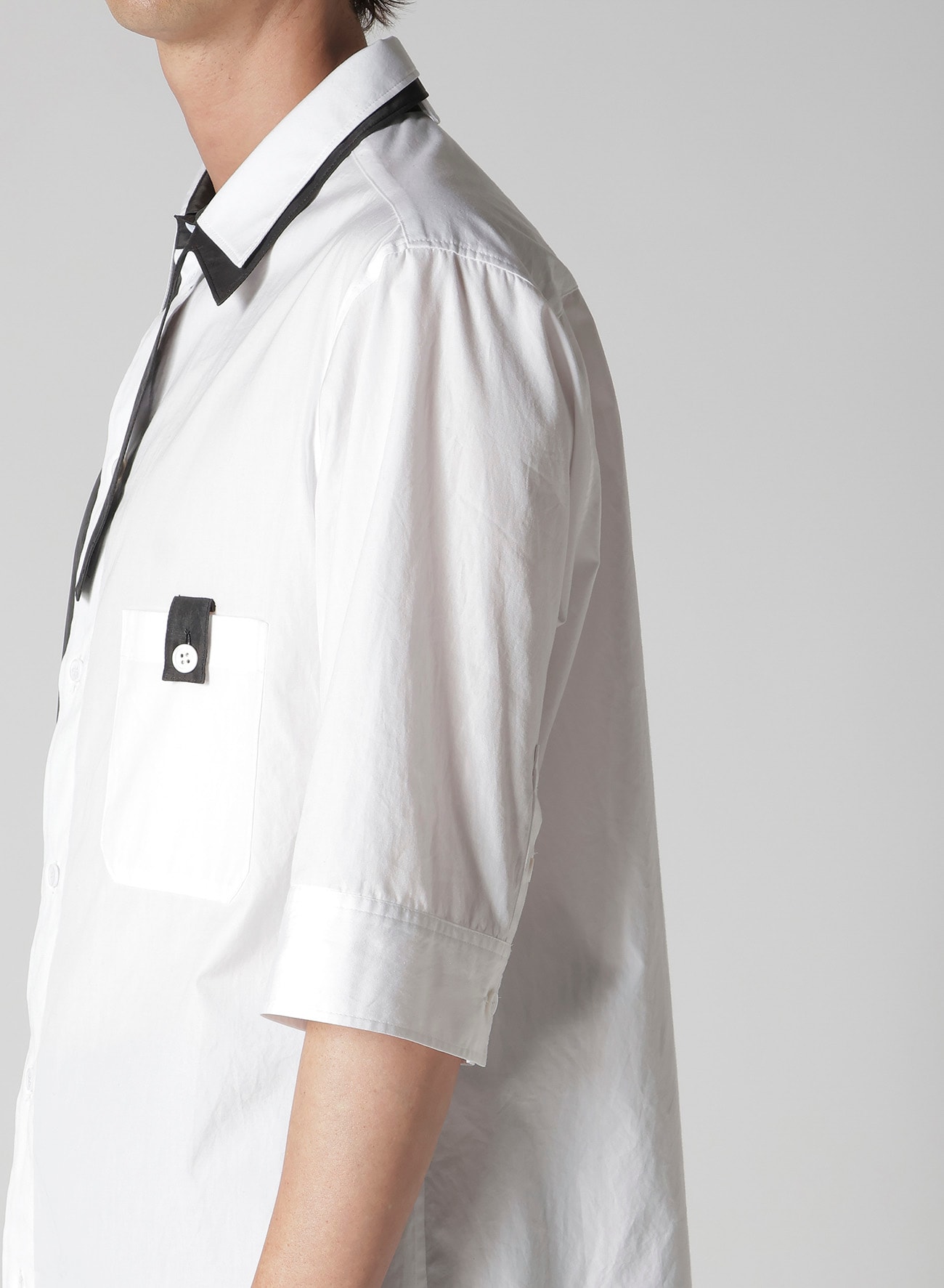 COTTON BROAD BLACK AND WHITE TRIPLE COLLAR BLOUSE