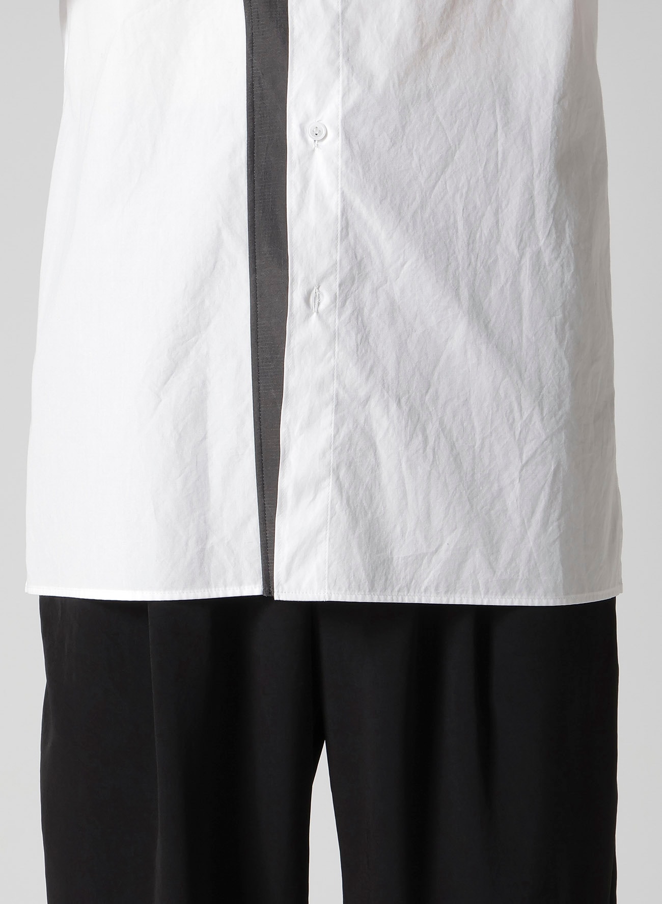 COTTON BROAD BLACK AND WHITE TRIPLE COLLAR BLOUSE