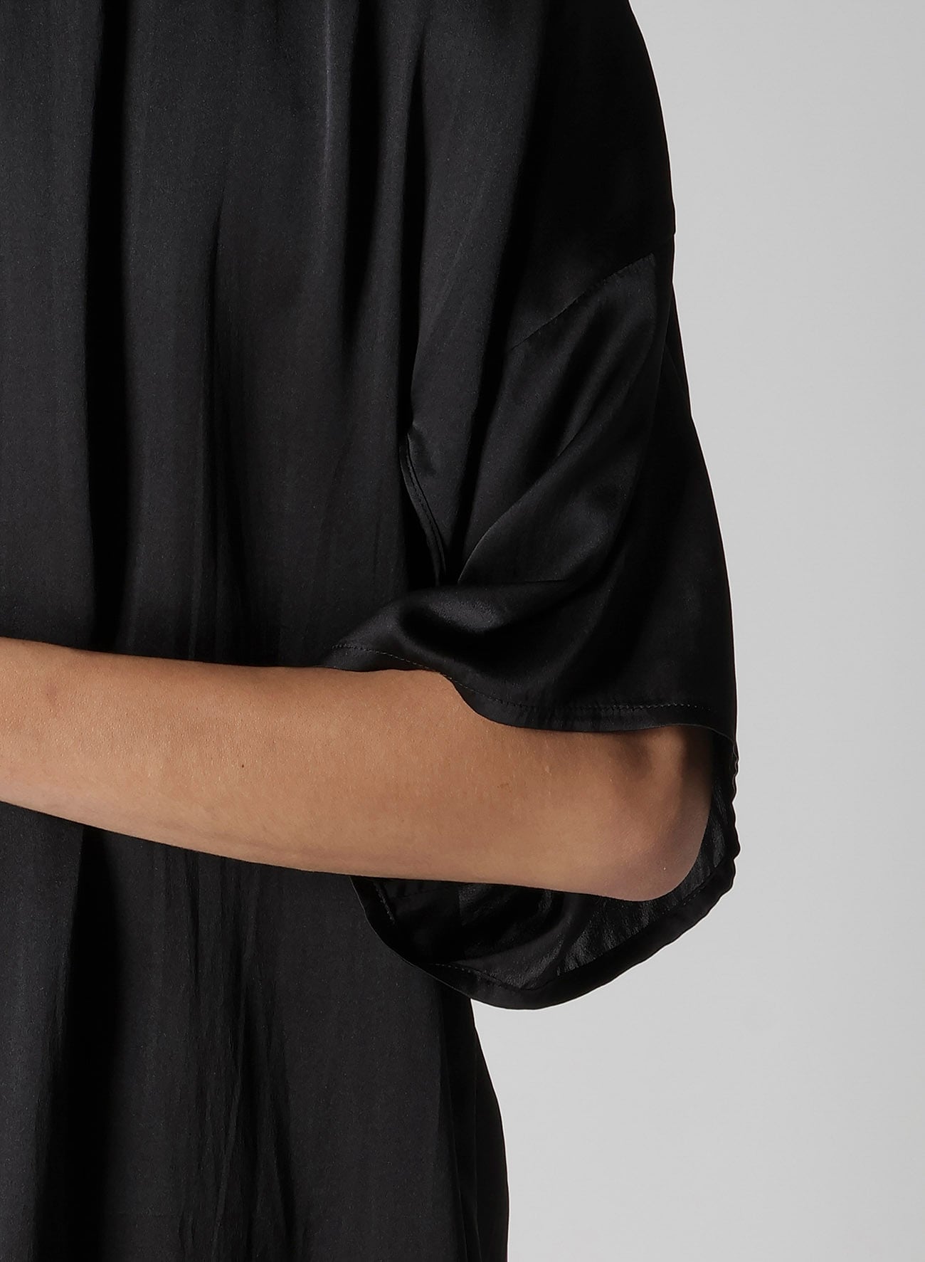 OPEN UP LINING SATIN PRINTED CHINA DRESS