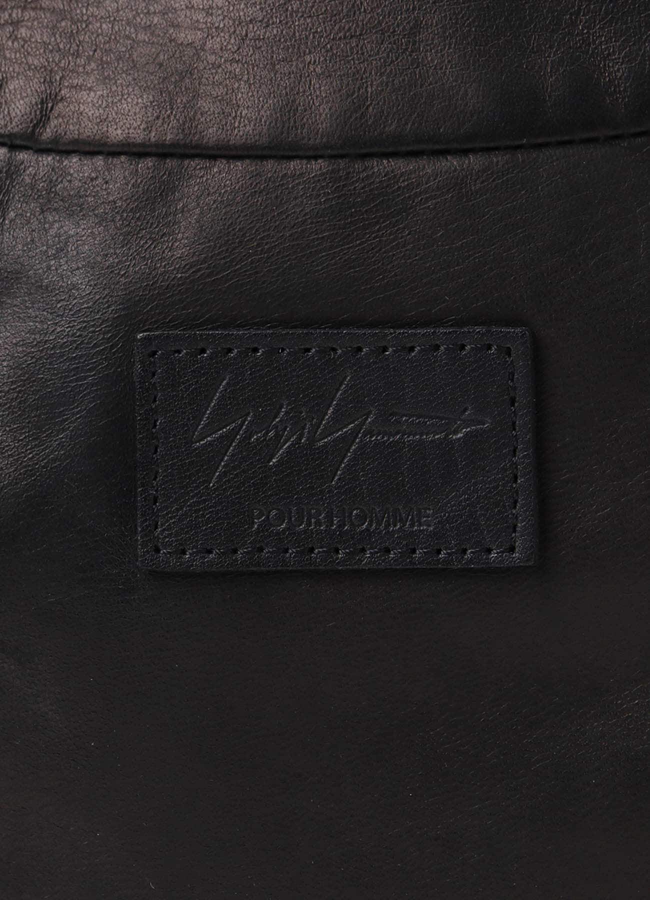 SCRATCH HORSE LEATHER HALF MOON SHOULDER BAG