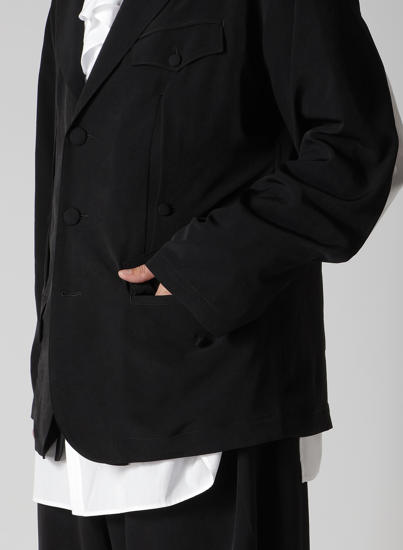 TA TUXEDO FRONT AND BACK OPENED LAPEL JACKET