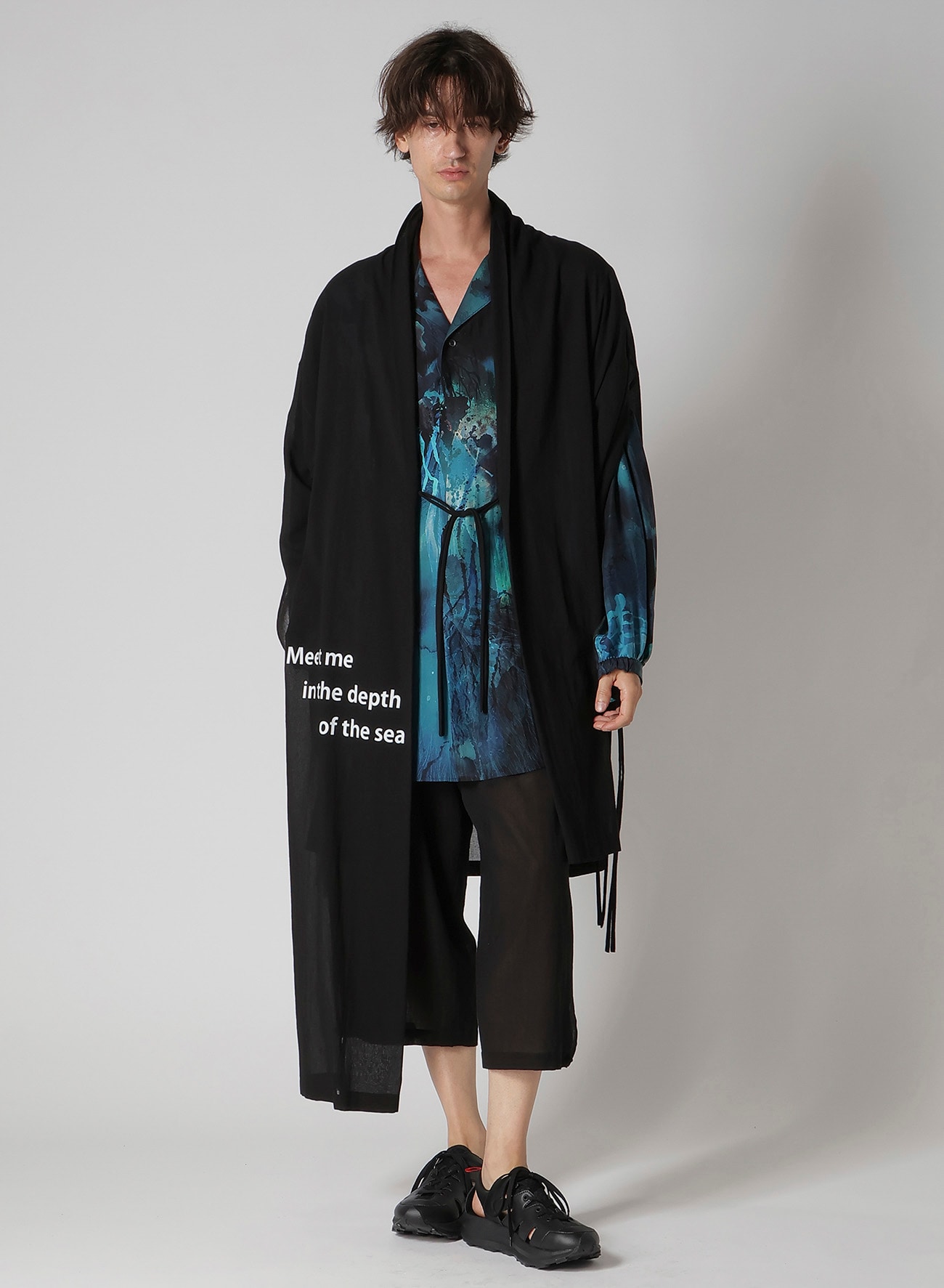 COTTON CIFFON MESSAGE PRINTED SCARF JACKET