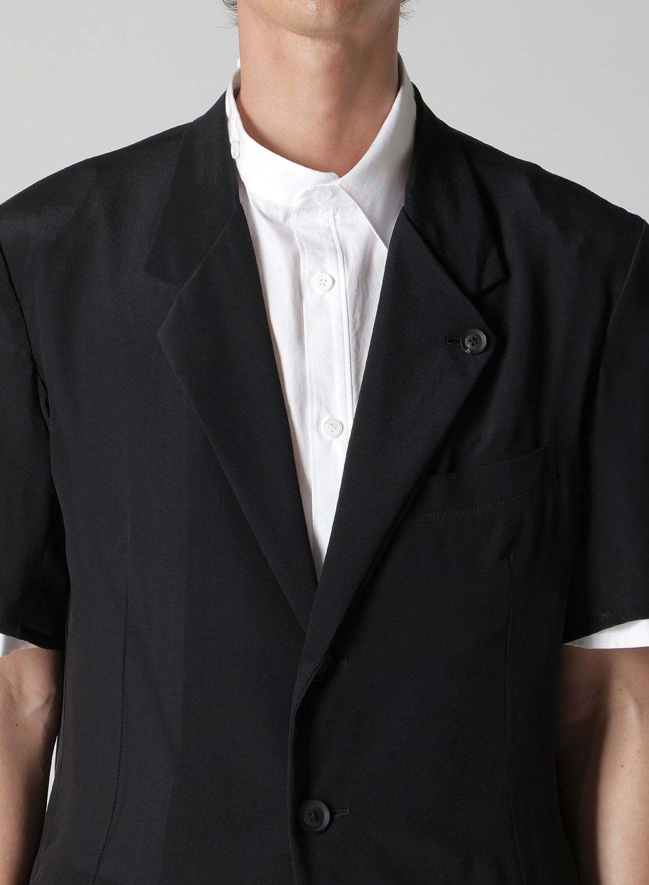 CREPE DE CHINE DOUBLE LAPEL SHORT SLEEVE JACKET