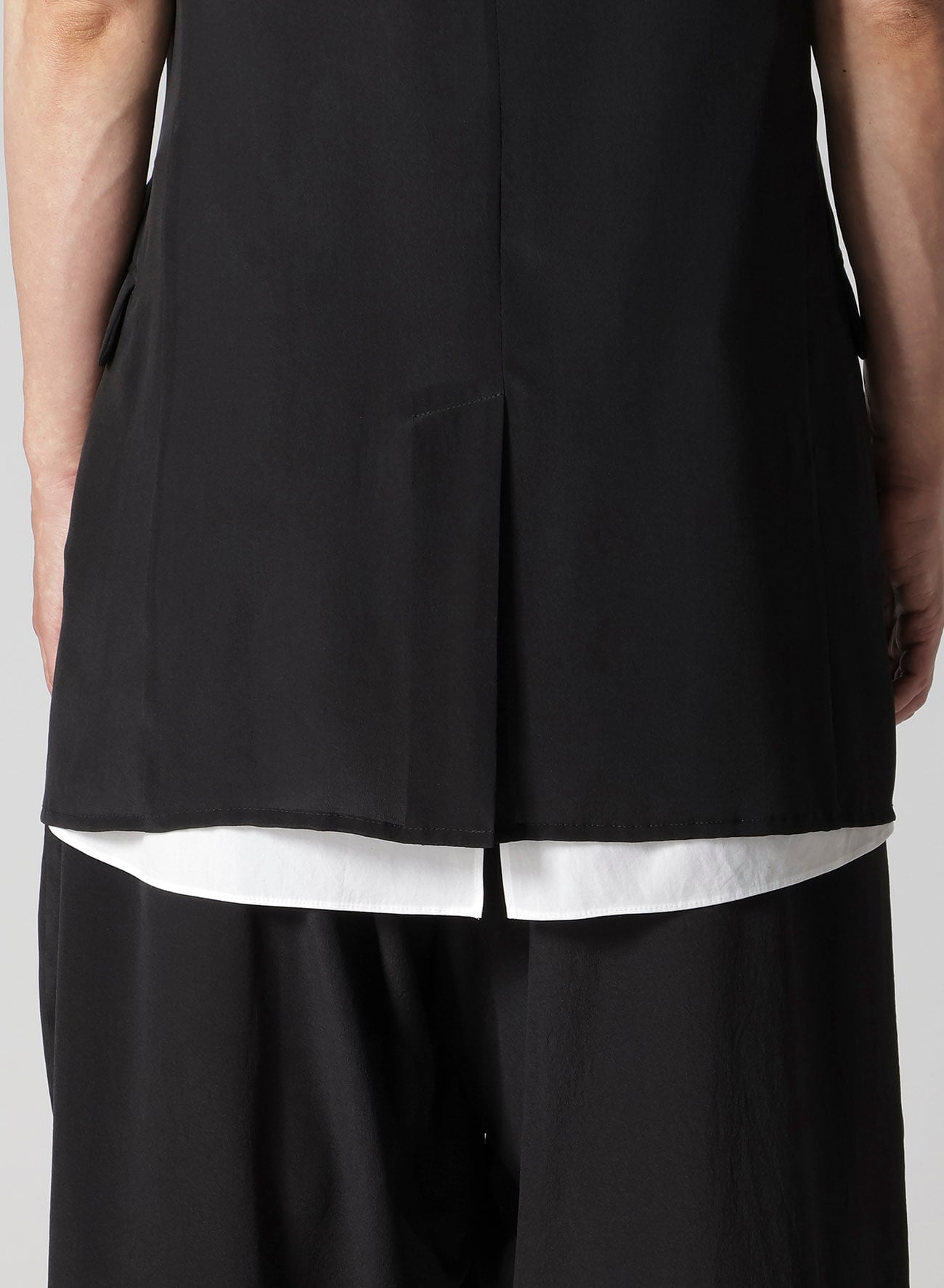 CREPE DE CHINE DOUBLE LAPEL SHORT SLEEVE JACKET