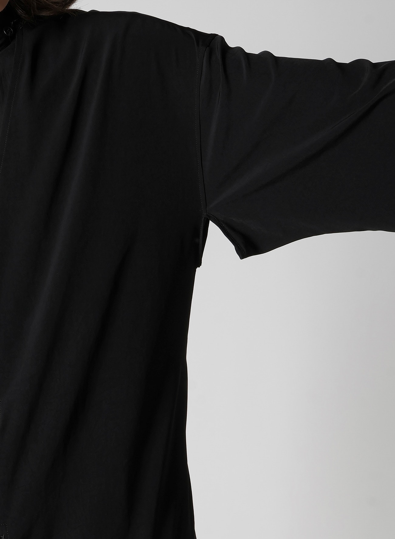 TA TUXEDO COLALRLESS GOWN