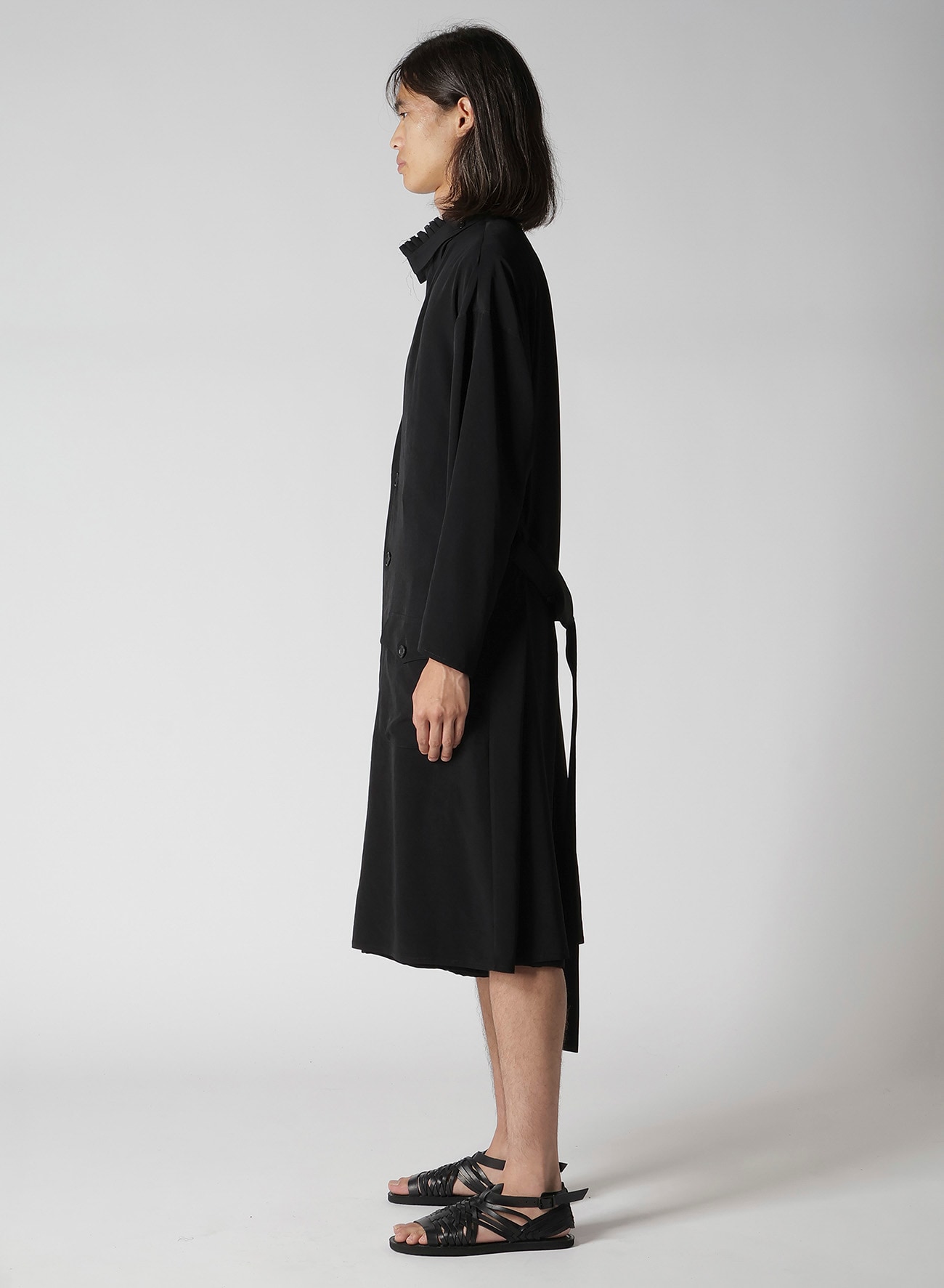 TA TUXEDO COLALRLESS GOWN