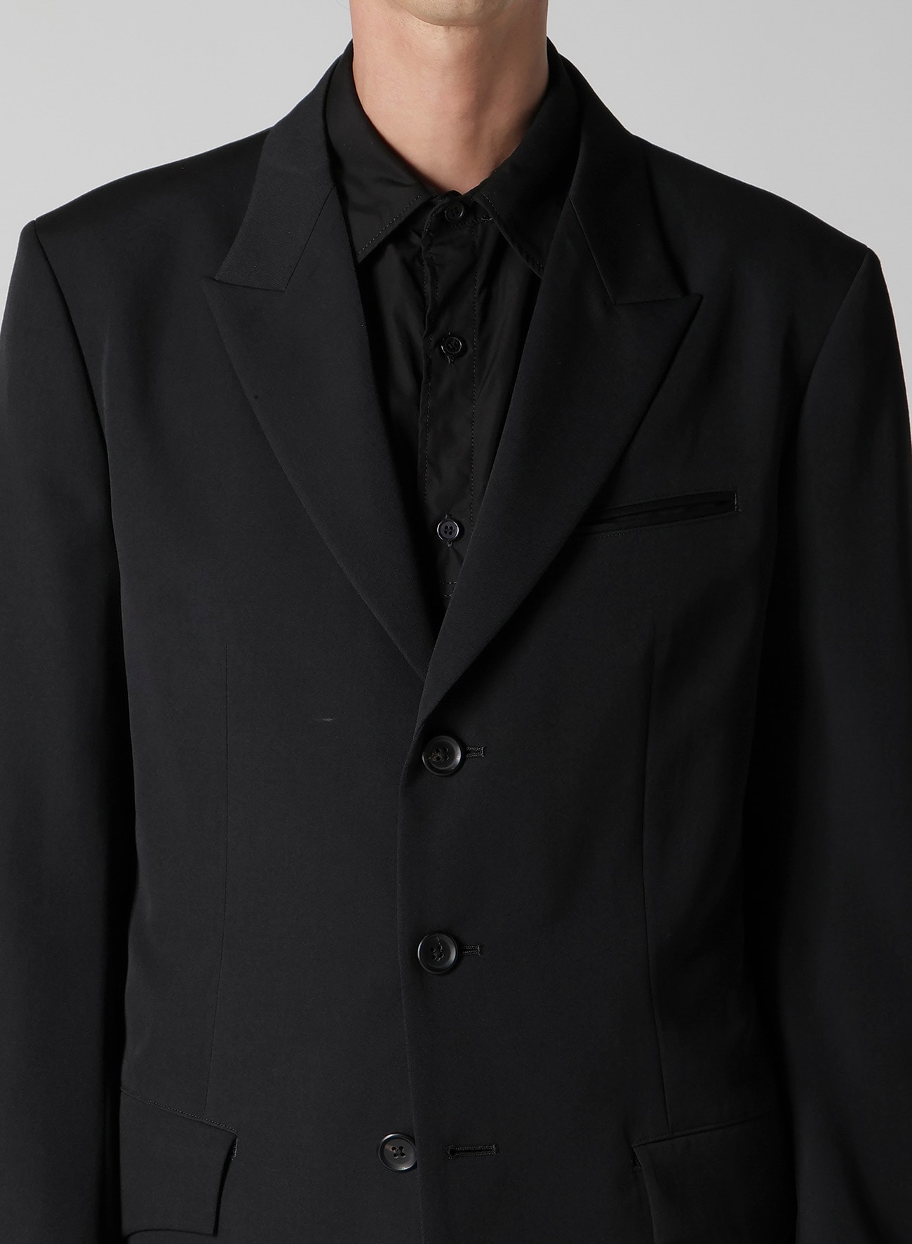 WOOL GABARDINE 3 BUTTON WOOL GABARDINE JACKET