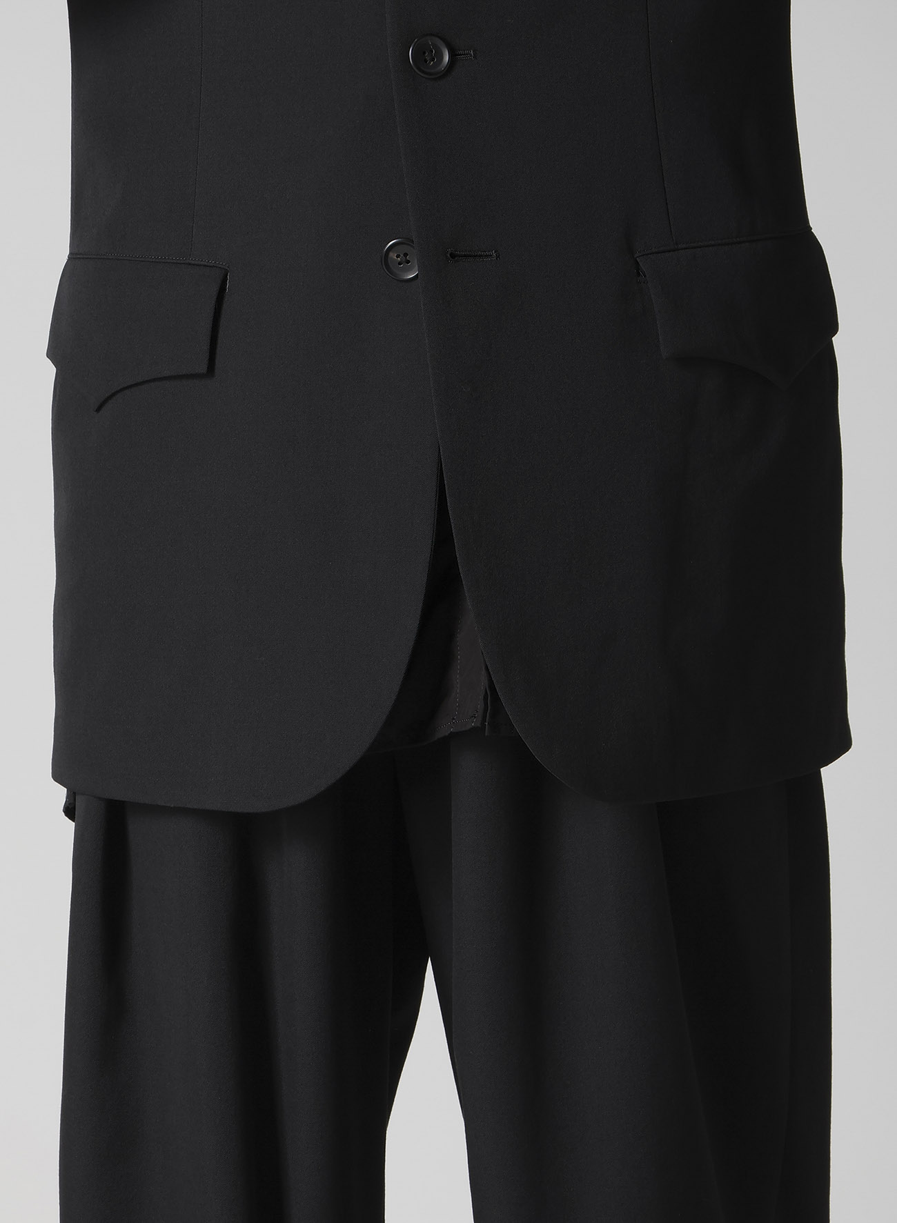 WOOL GABARDINE 3 BUTTON WOOL GABARDINE JACKET