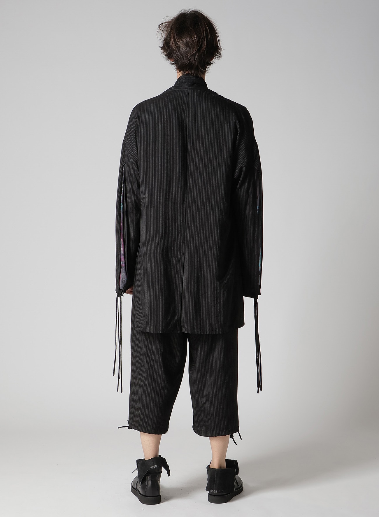 RAYON THIN STRIPE SLIT JACKET