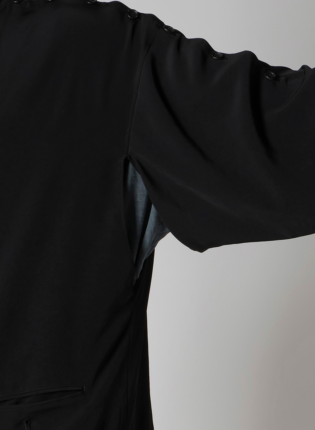 TA TUXEDO BUTTON STAND LONG SLEEVE JACKET