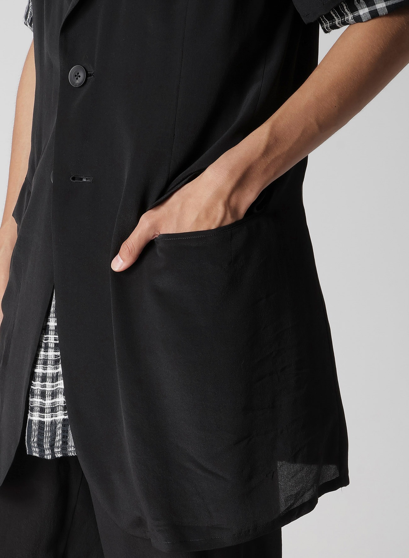 CREPE DE CHINE SHORT SLEEVE 2 BUTTONS JACKET