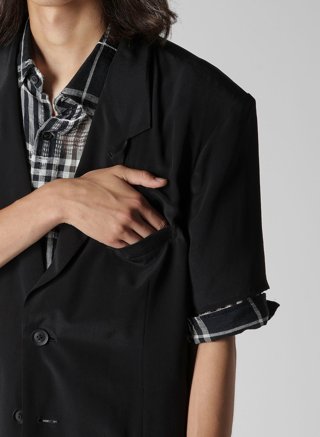 CREPE DE CHINE SHORT SLEEVE 2 BUTTONS JACKET