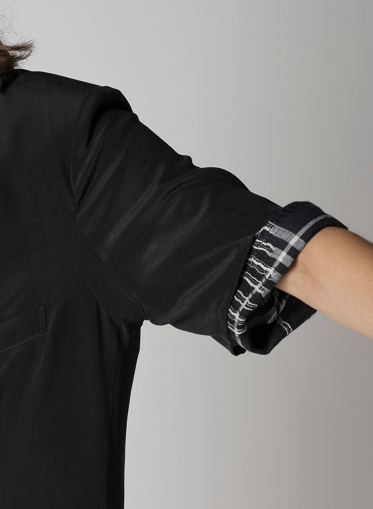 CREPE DE CHINE SHORT SLEEVE 2 BUTTONS JACKET