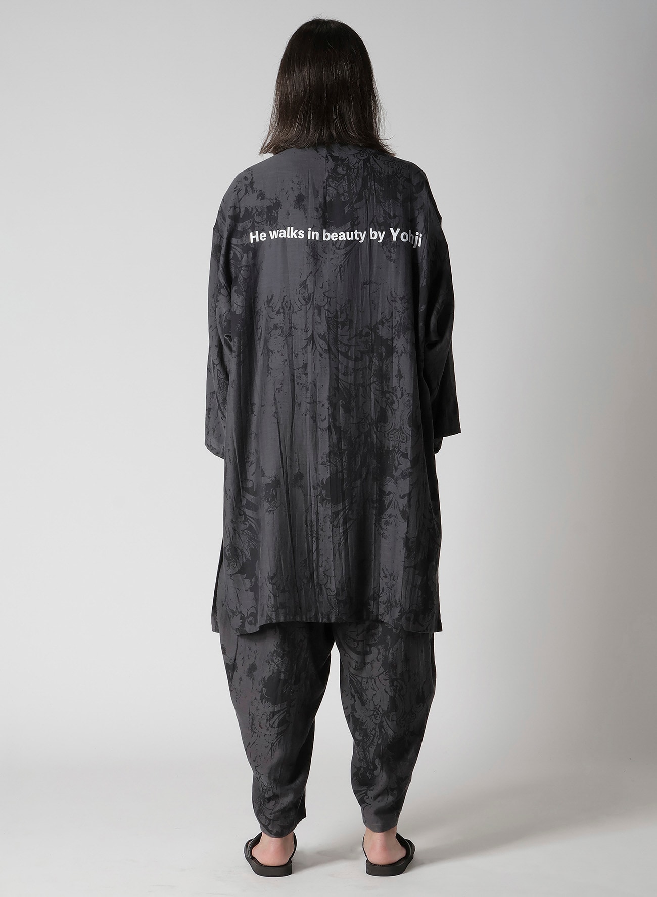 JACQUARD PATTERN MESSAGE PRINTED STAND JACKET