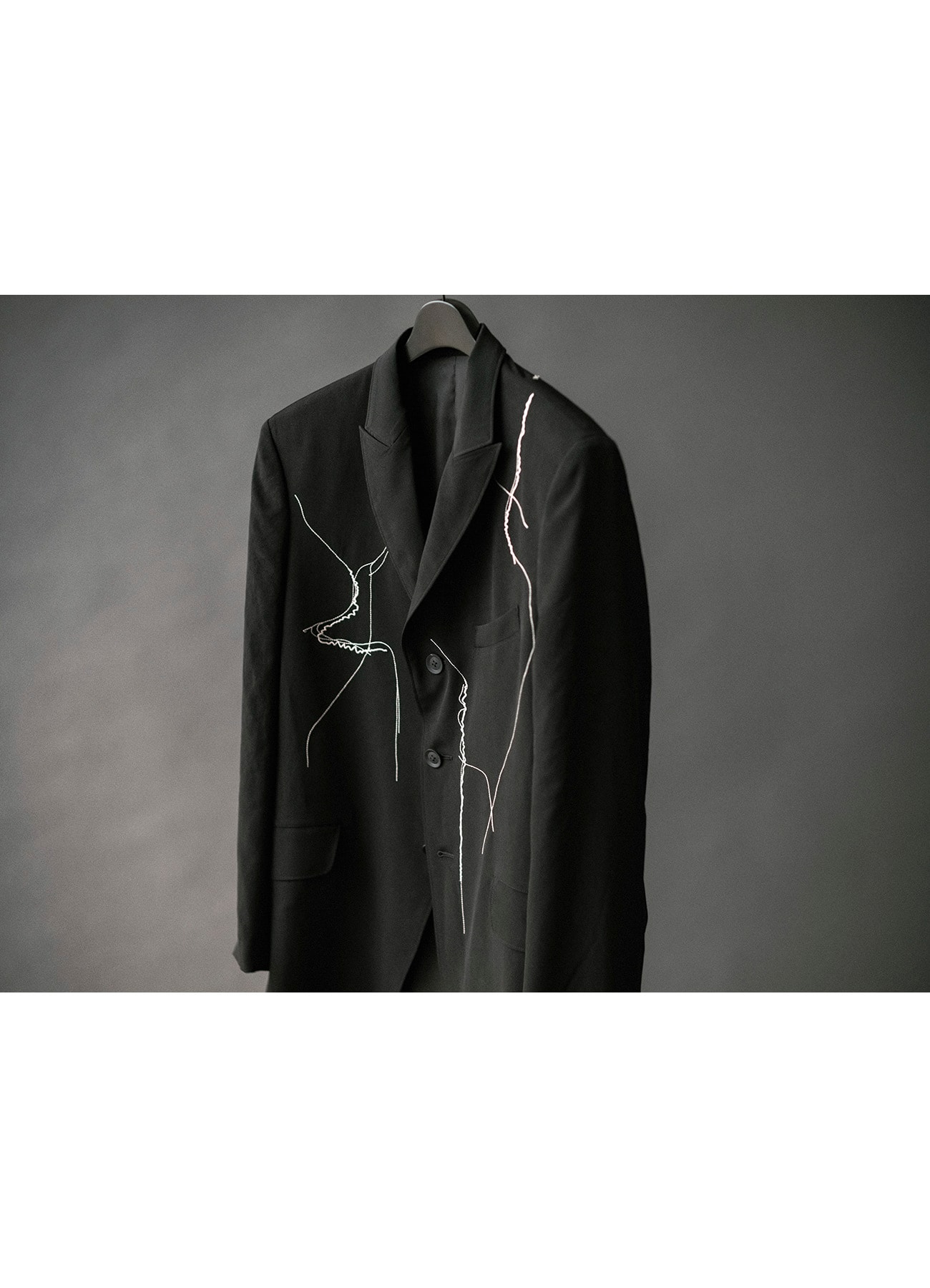 TA TUXEDO EMBROIDERED 3 BUTTONS JACKET