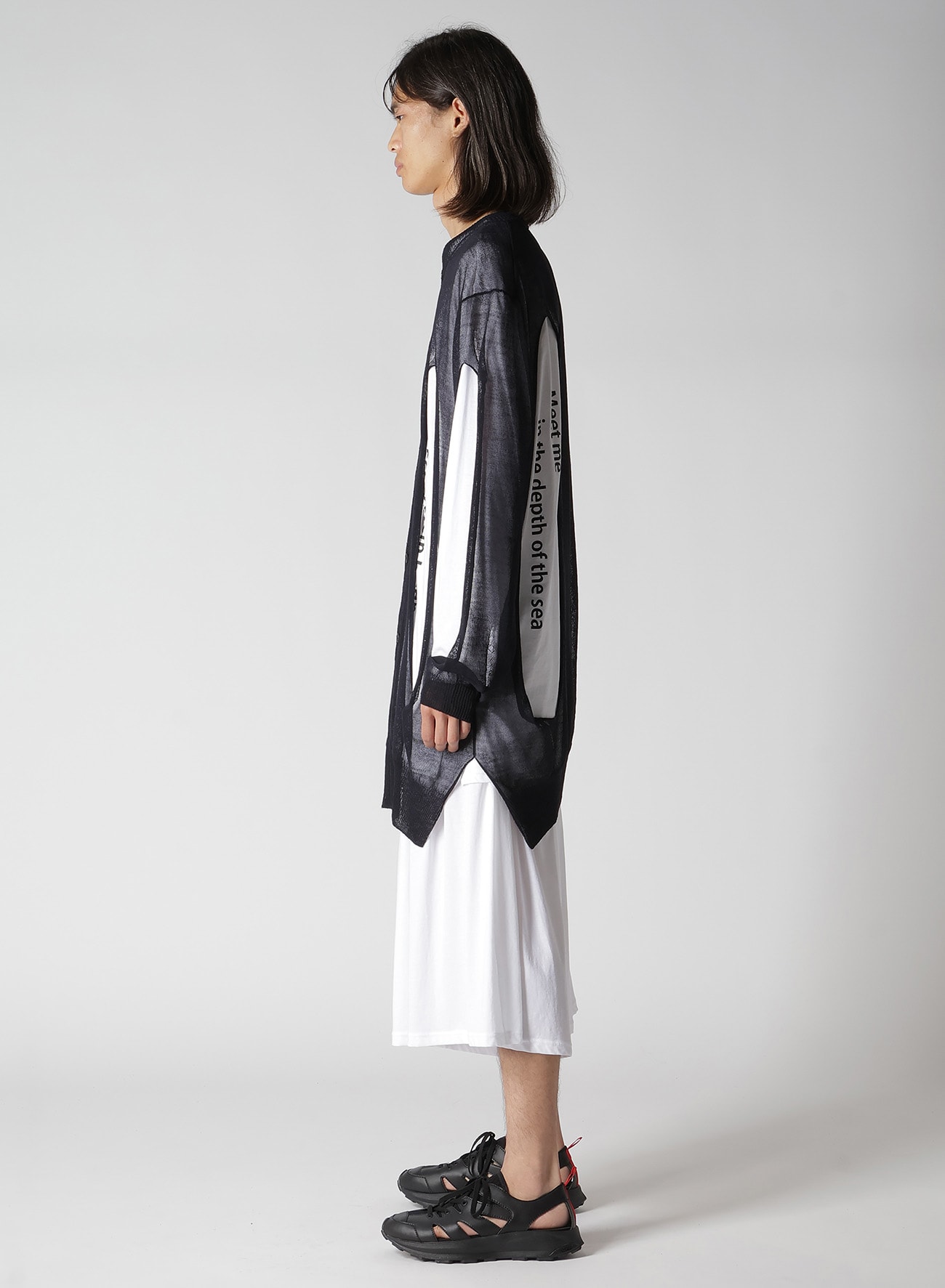 OPENWORK+HOLE DAMAGED ROUND NECK CARDIGAN