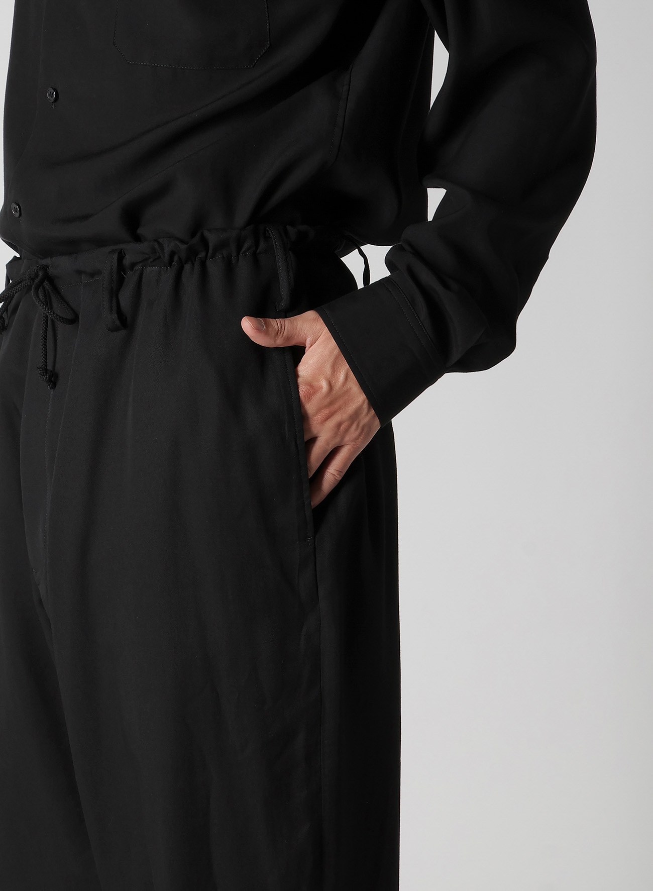RE CELLULOSE GABARDINE SIDE POCKET PANTS