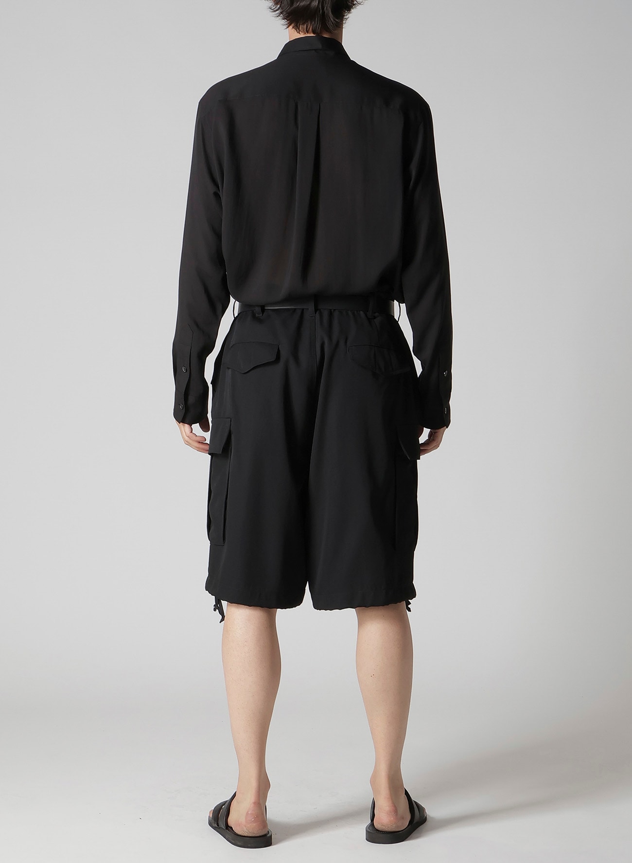 WOOL GABARDINE SIDE POCKET SHORT PANTS